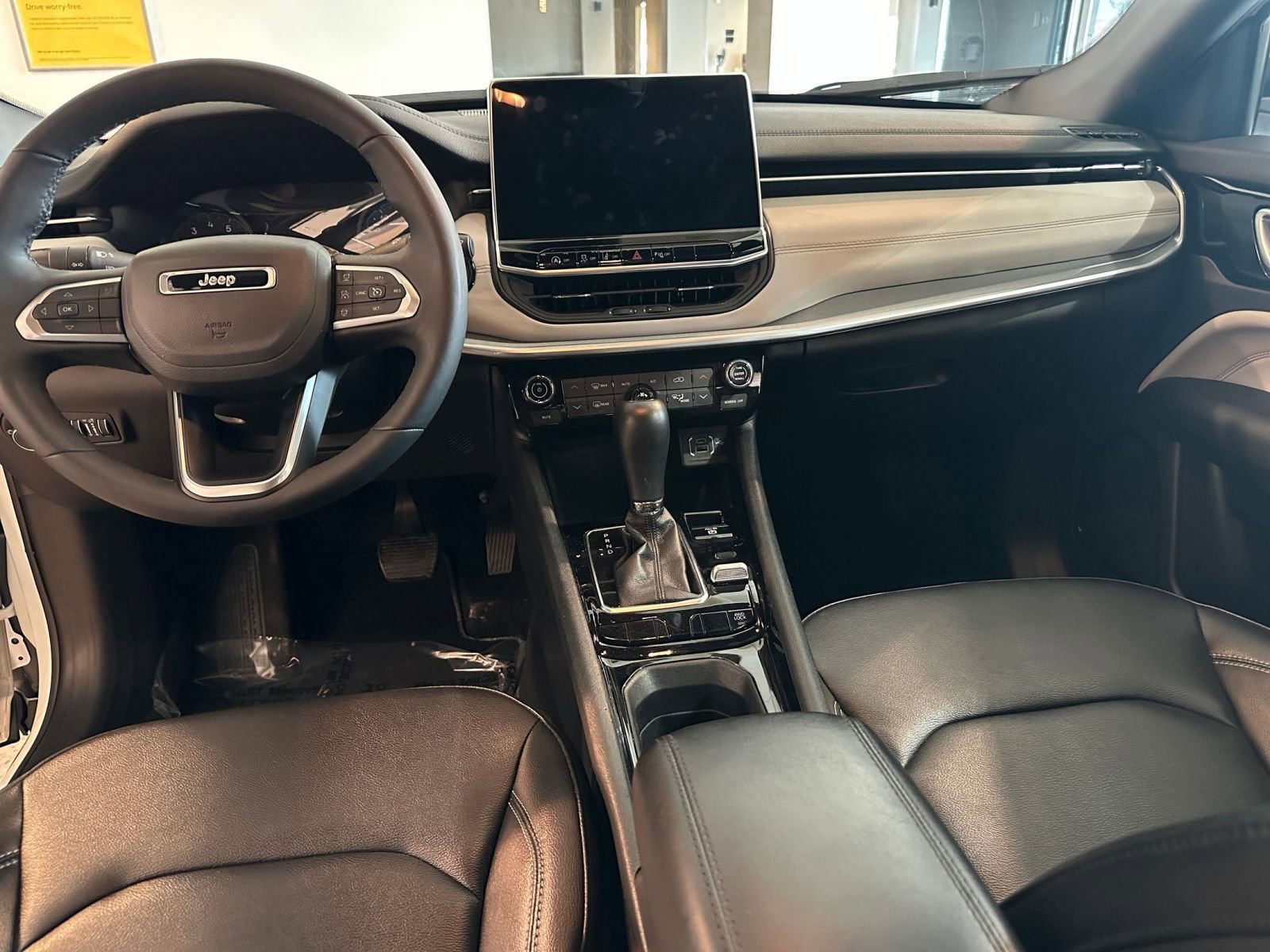 Thumbnail: 2025 Jeep Compass - 35