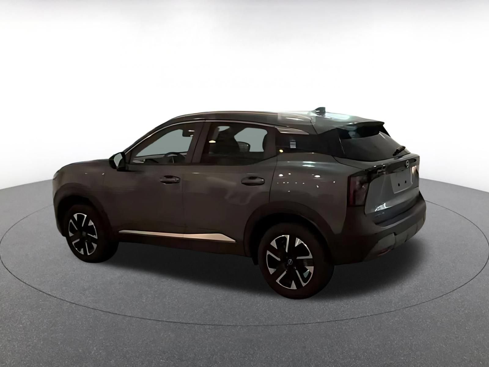Thumbnail: 2026 Nissan Kicks - 10