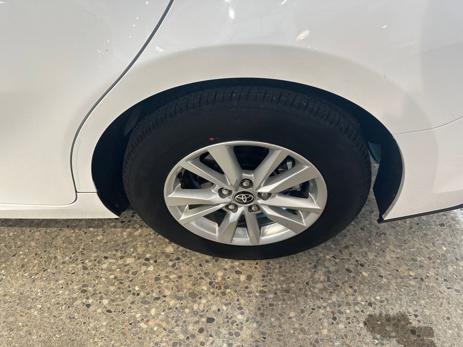 Thumbnail: 2025 Toyota Camry - 30