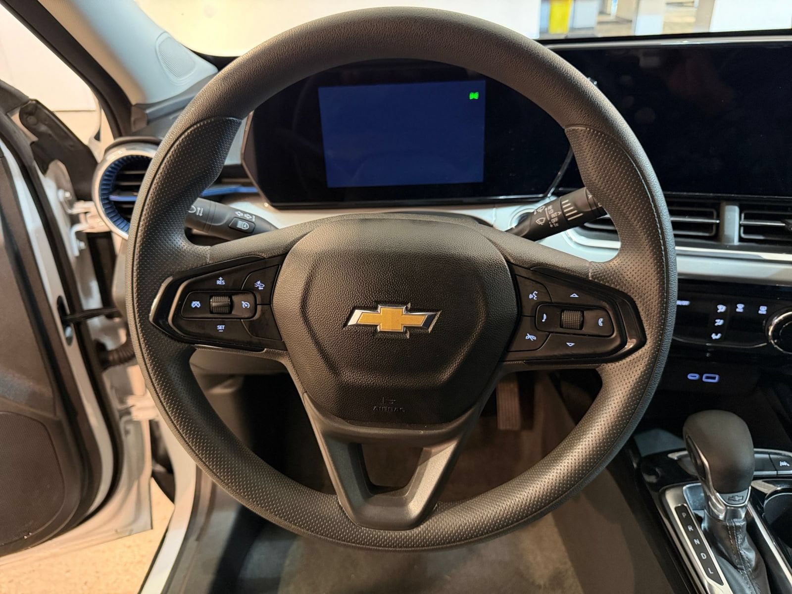 Thumbnail: 2025 Chevrolet Trax - 26