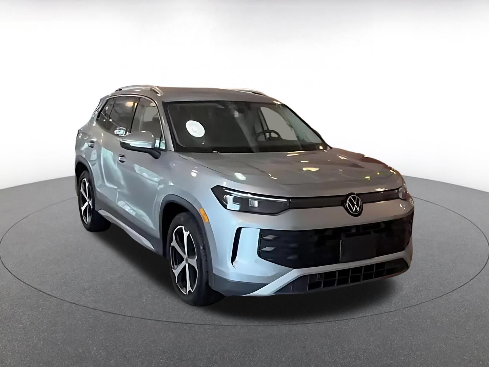 Thumbnail: 2026 Volkswagen Tiguan - 3