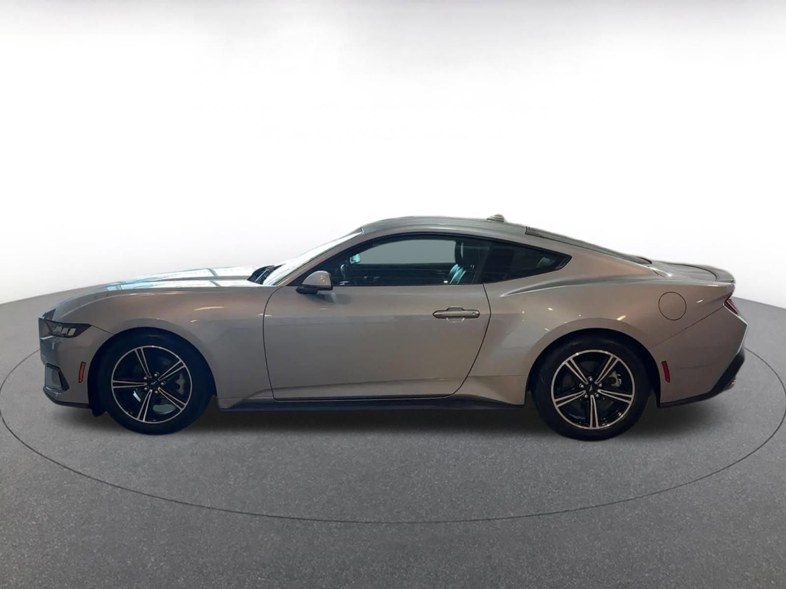 2024 Ford Mustang  8
