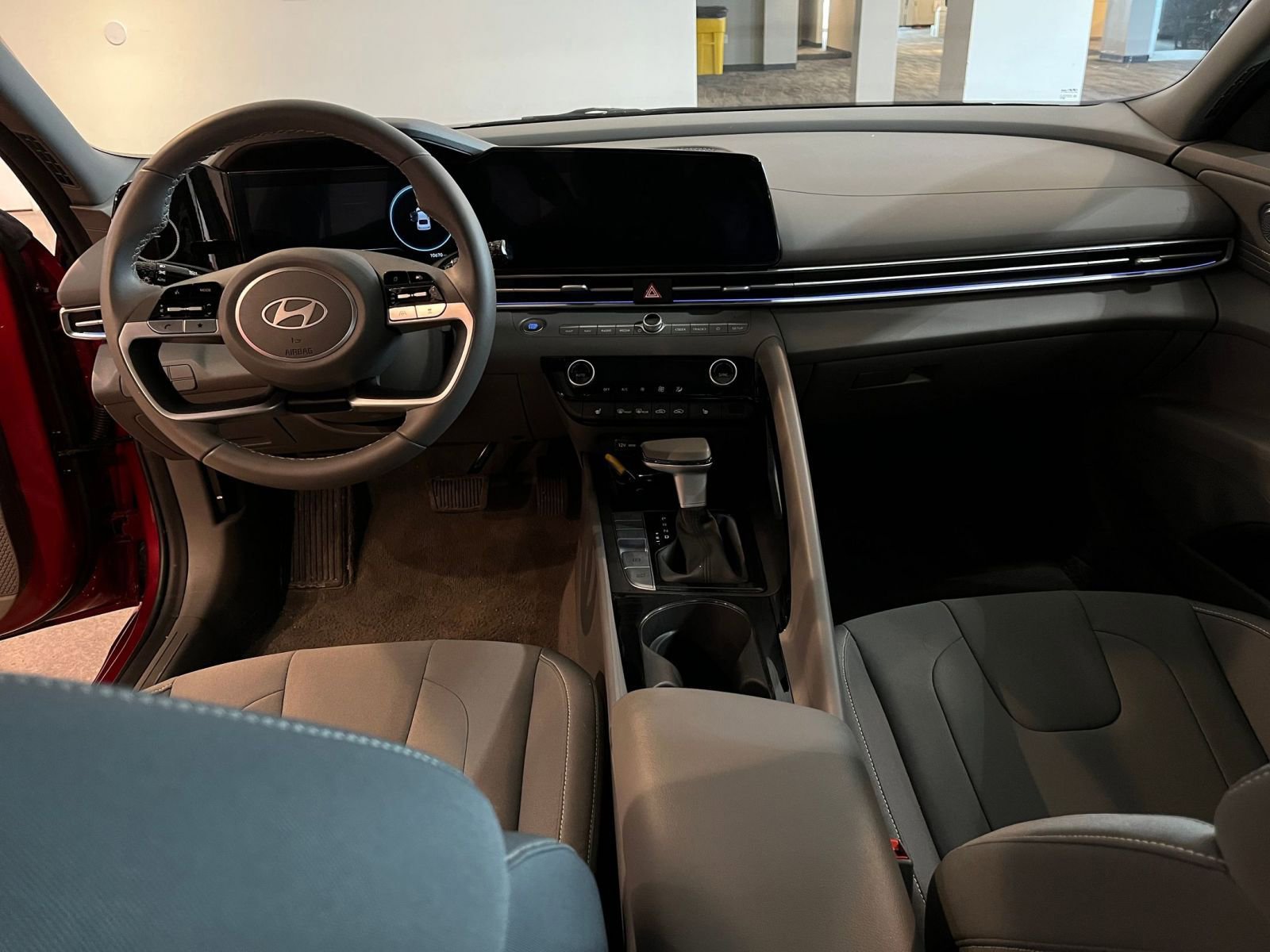 Thumbnail: 2025 Hyundai Elantra - 34