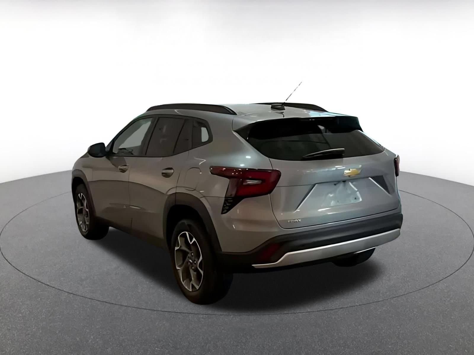 Thumbnail: 2025 Chevrolet Trax - 10