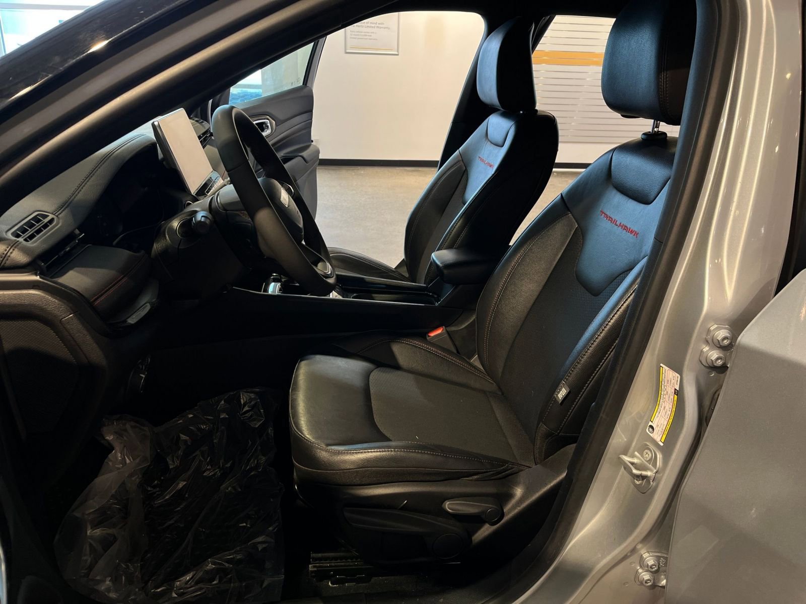 Thumbnail: 2025 Jeep Compass - 27