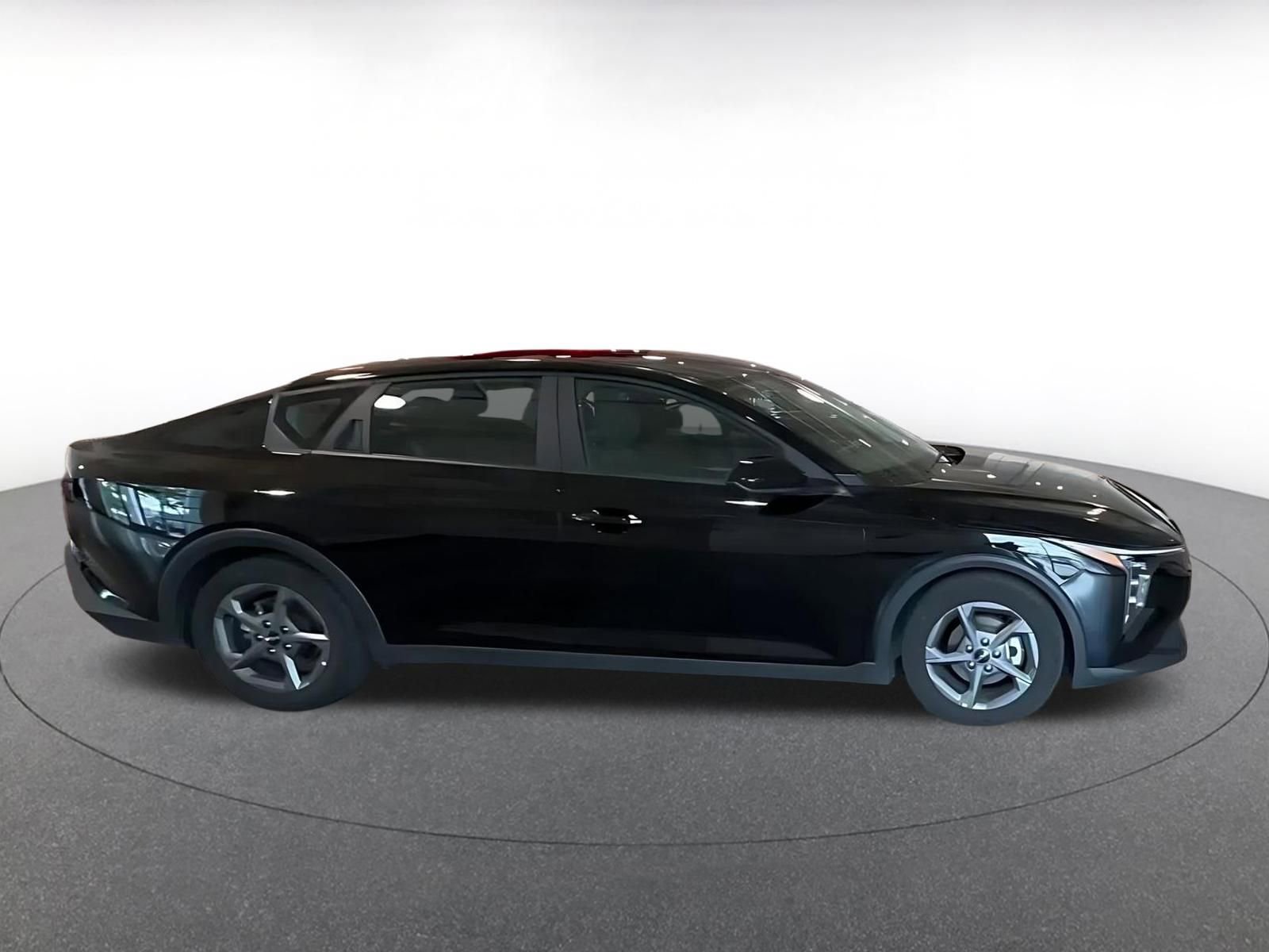 Thumbnail: 2025 Kia K4 - 10