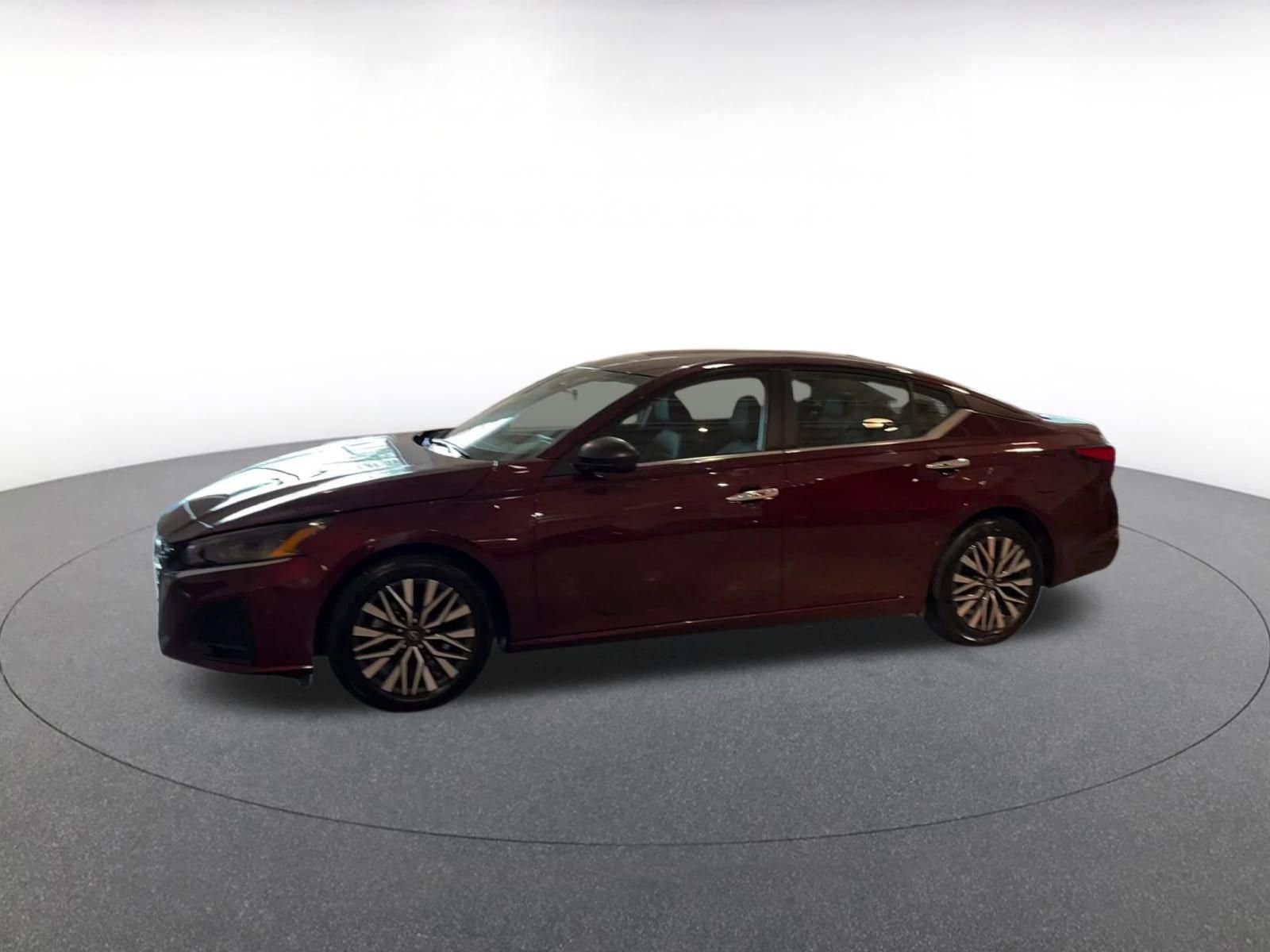 Thumbnail: 2024 Nissan Altima - 8