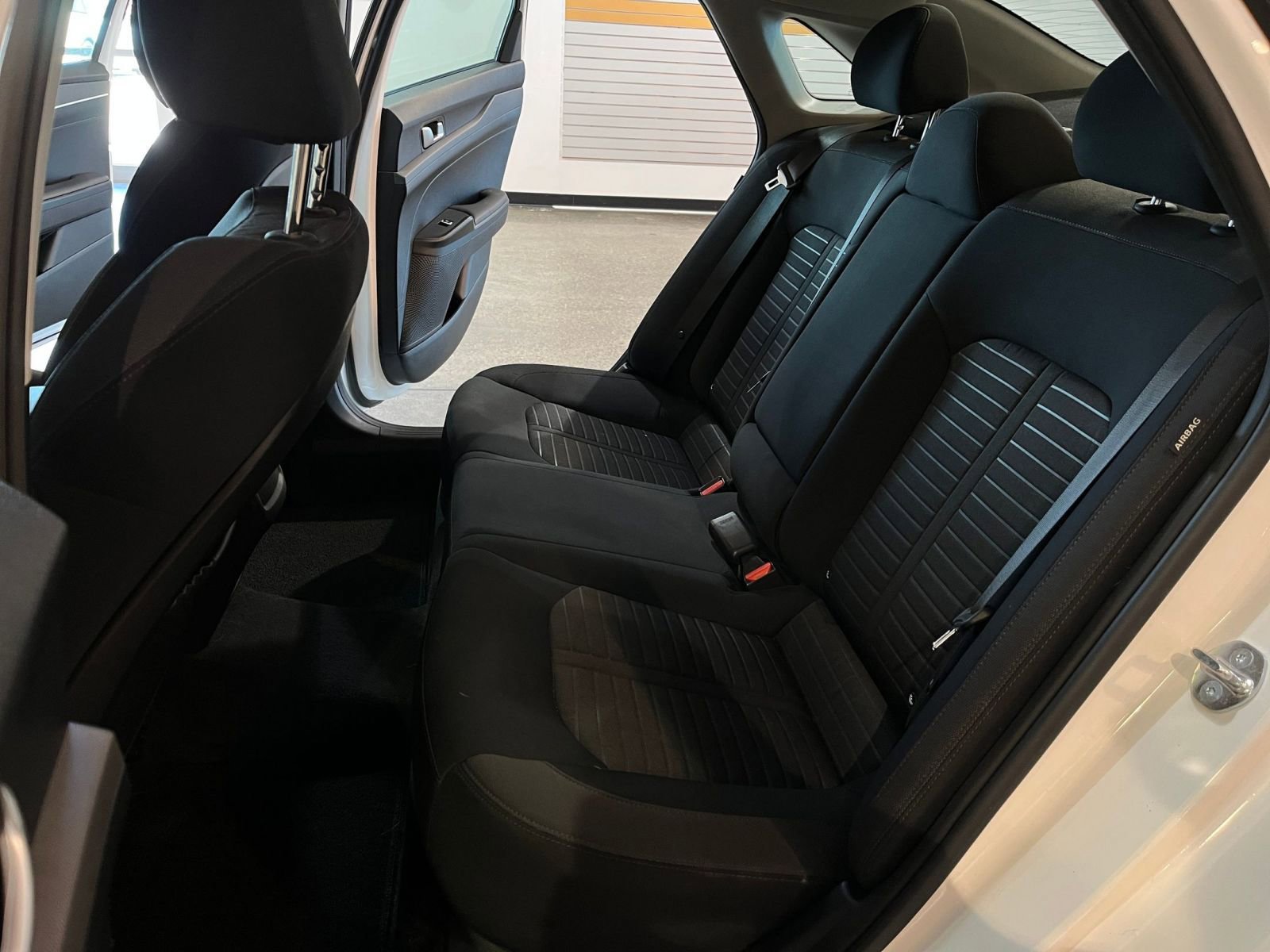 Thumbnail: 2025 Kia K5 - 25