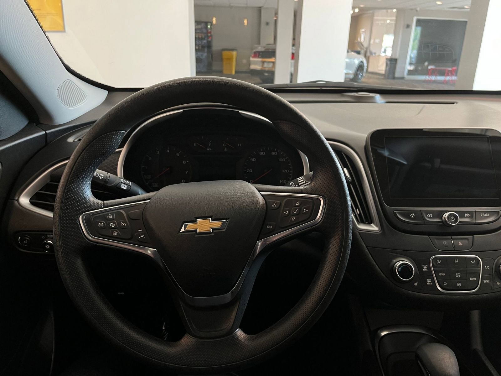 Thumbnail: 2024 Chevrolet Malibu - 34