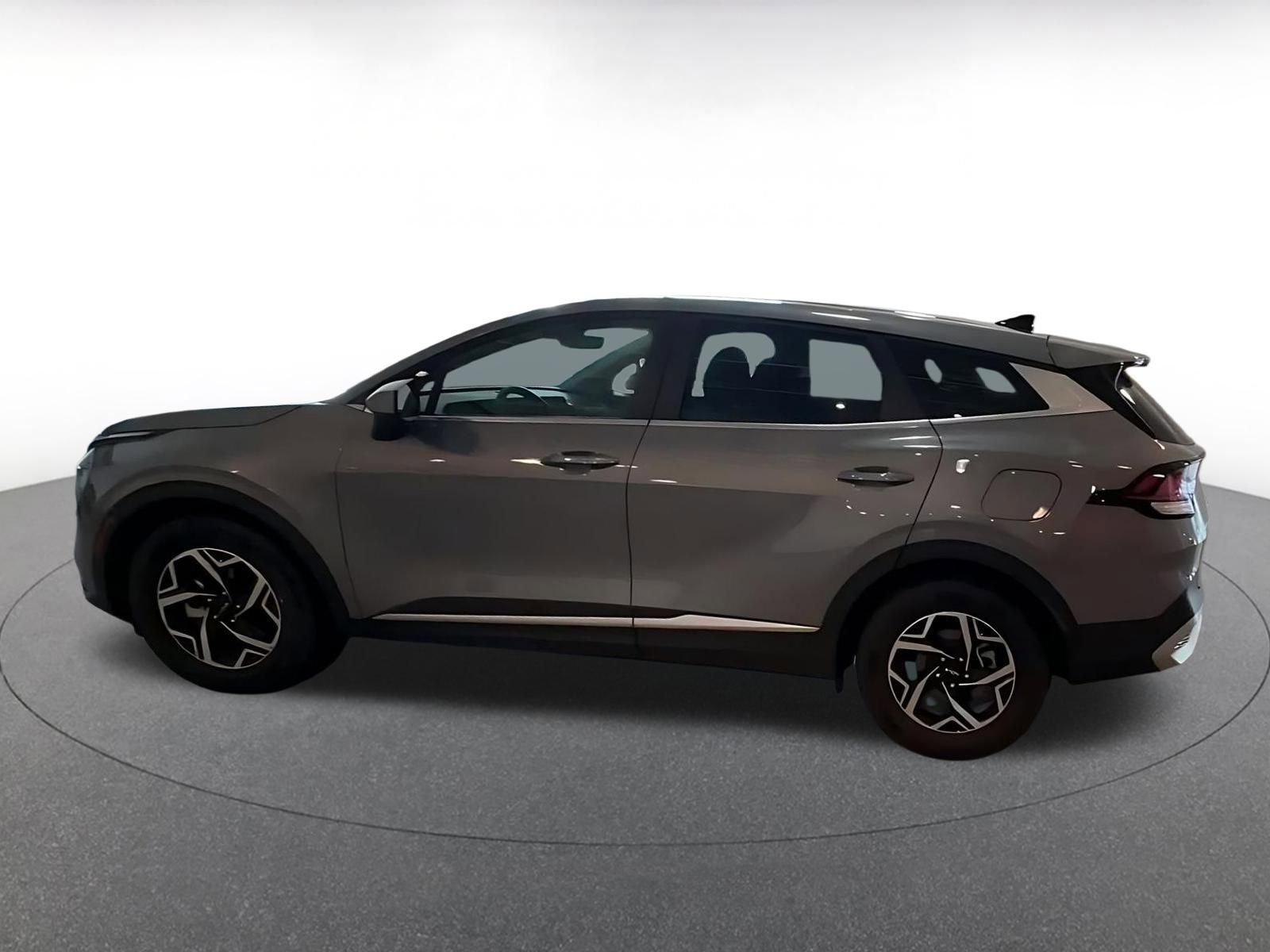 Thumbnail: 2025 Kia Sportage - 9