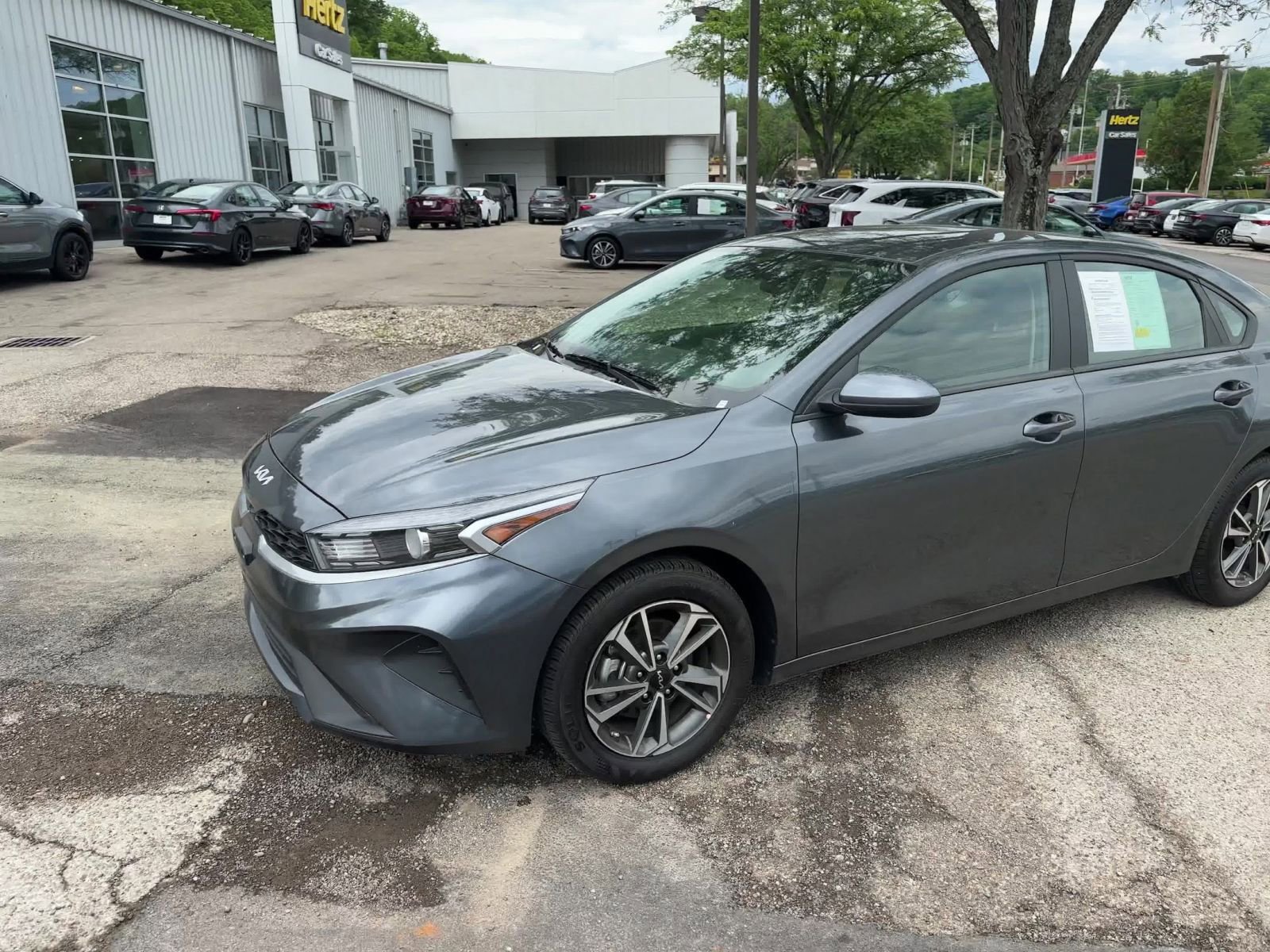 Thumbnail: 2024 Kia Forte - 7