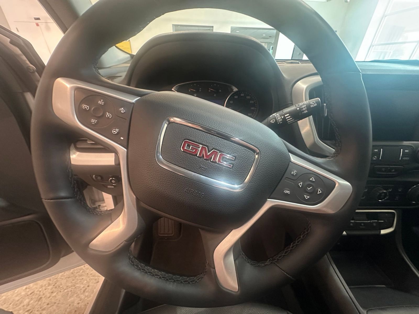 Thumbnail: 2024 GMC Terrain - 28