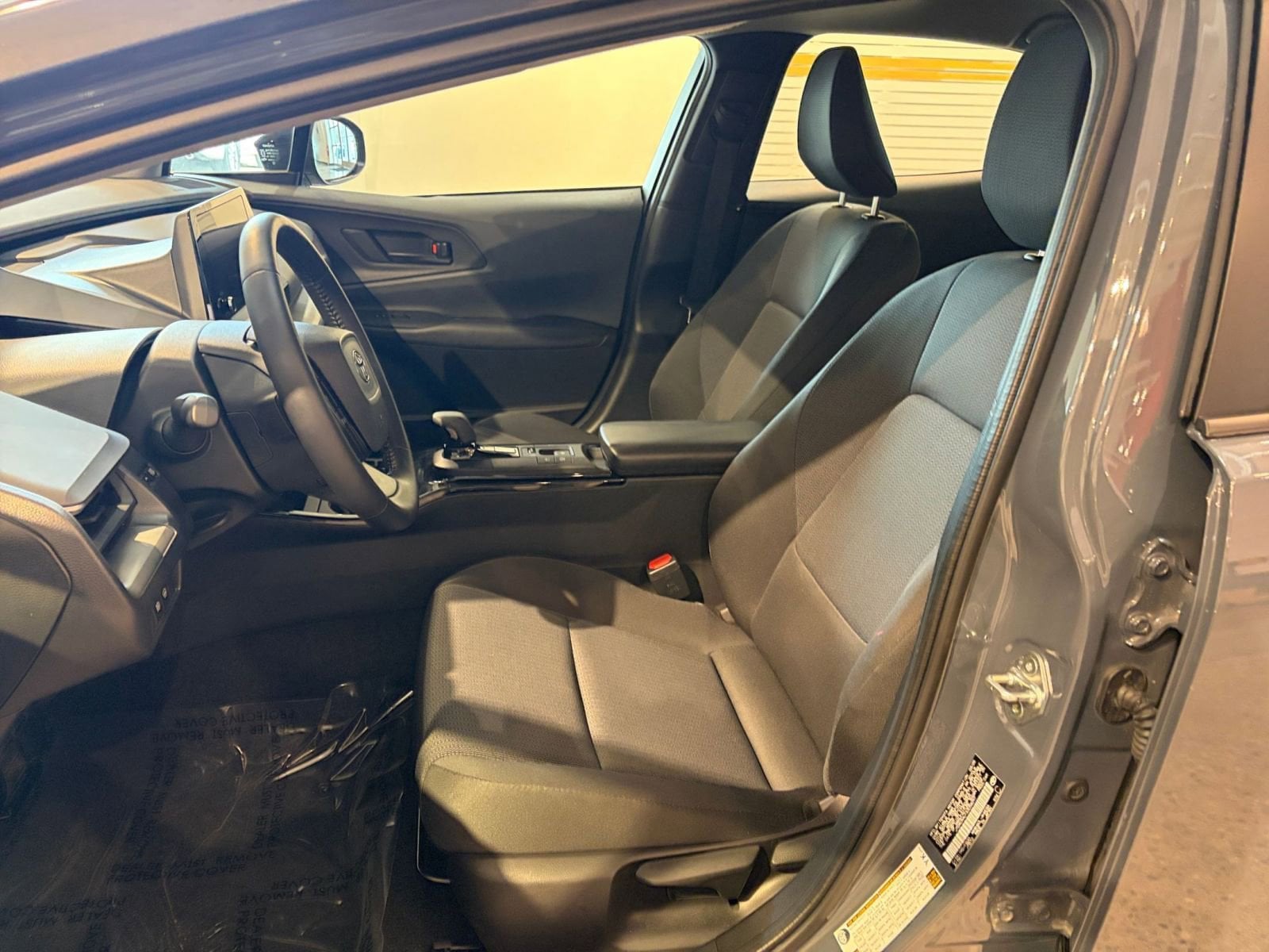 Thumbnail: 2025 Toyota Prius - 25