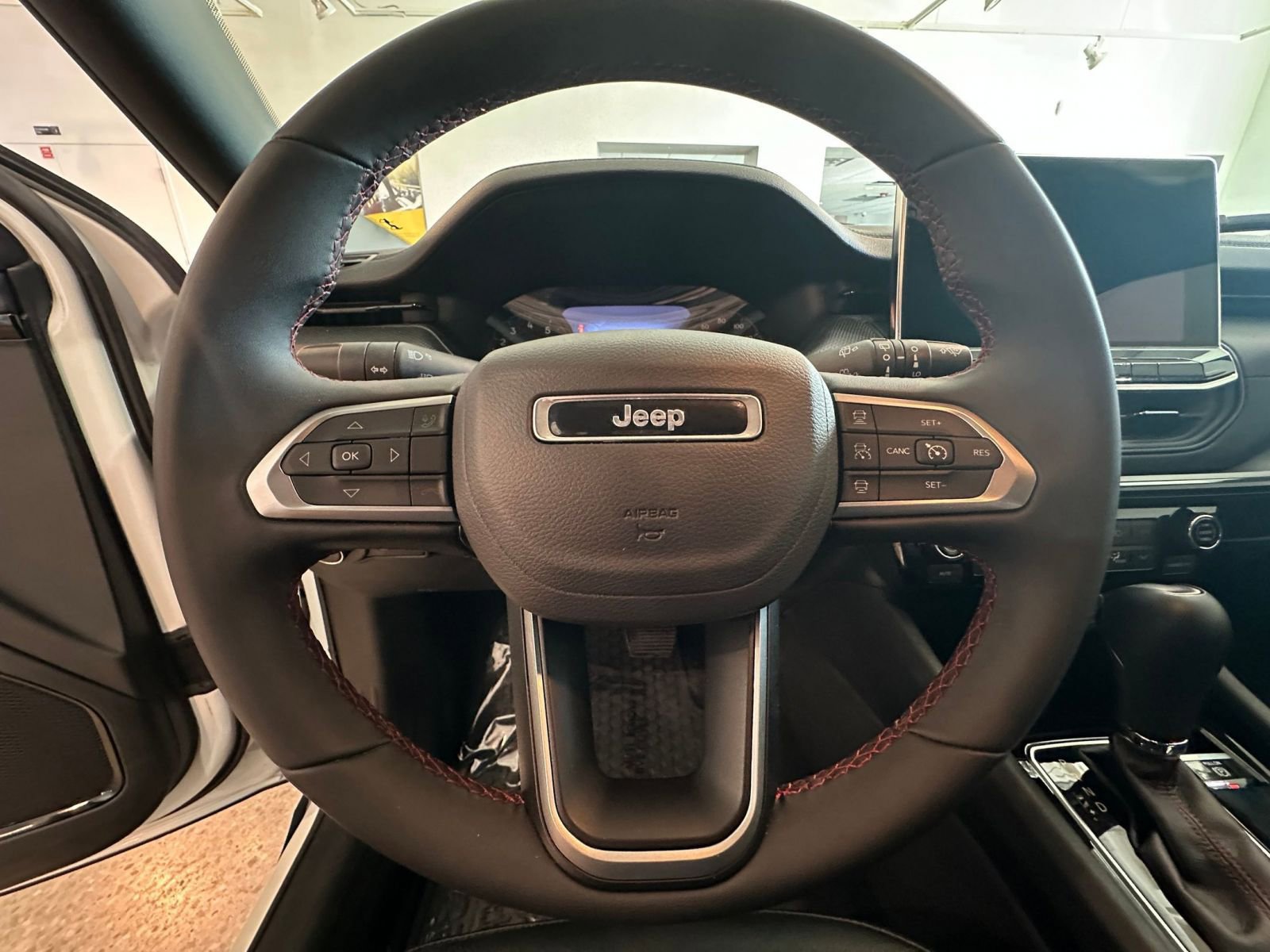 Thumbnail: 2025 Jeep Compass - 27