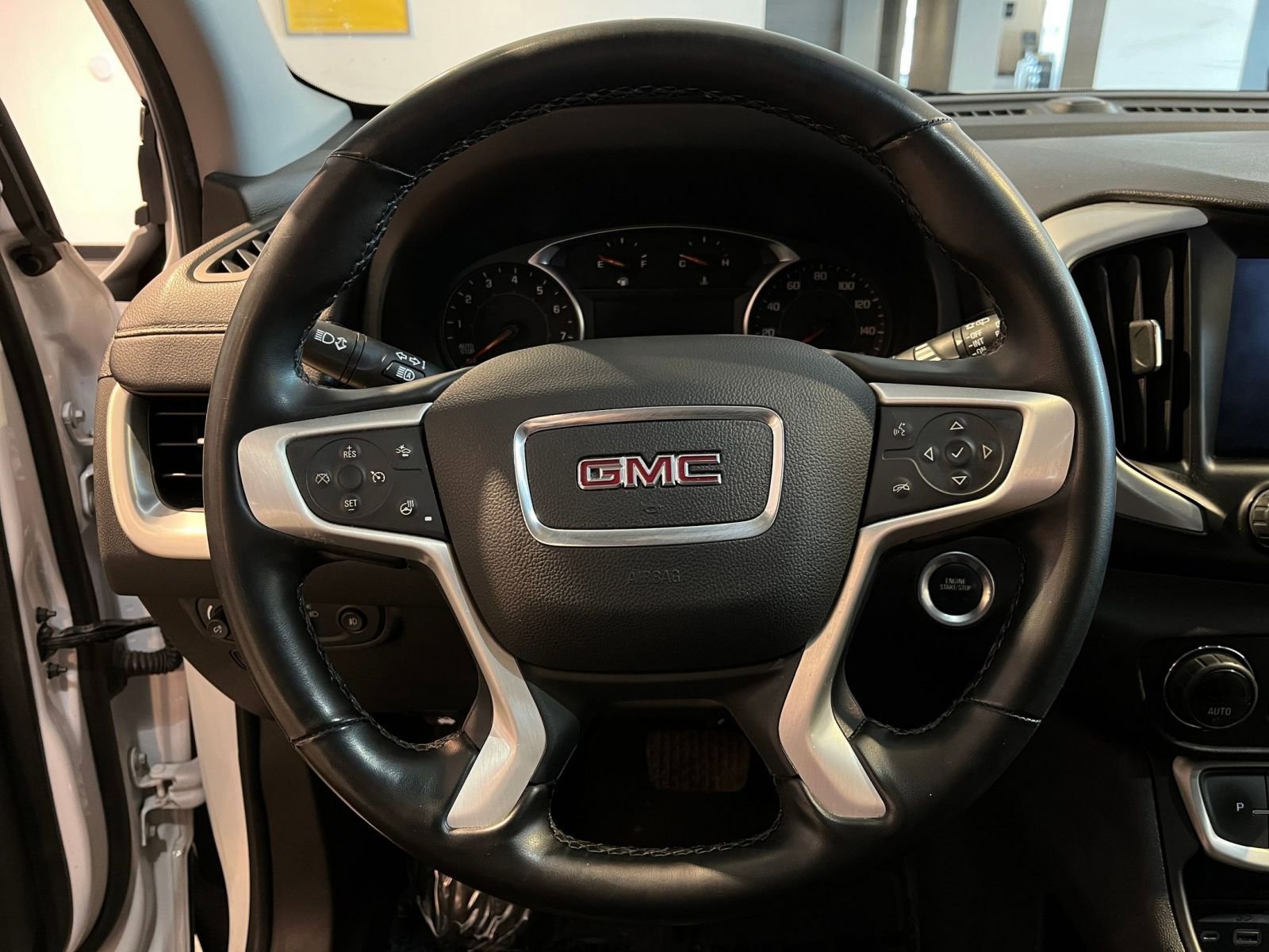 Thumbnail: 2023 GMC Terrain - 29