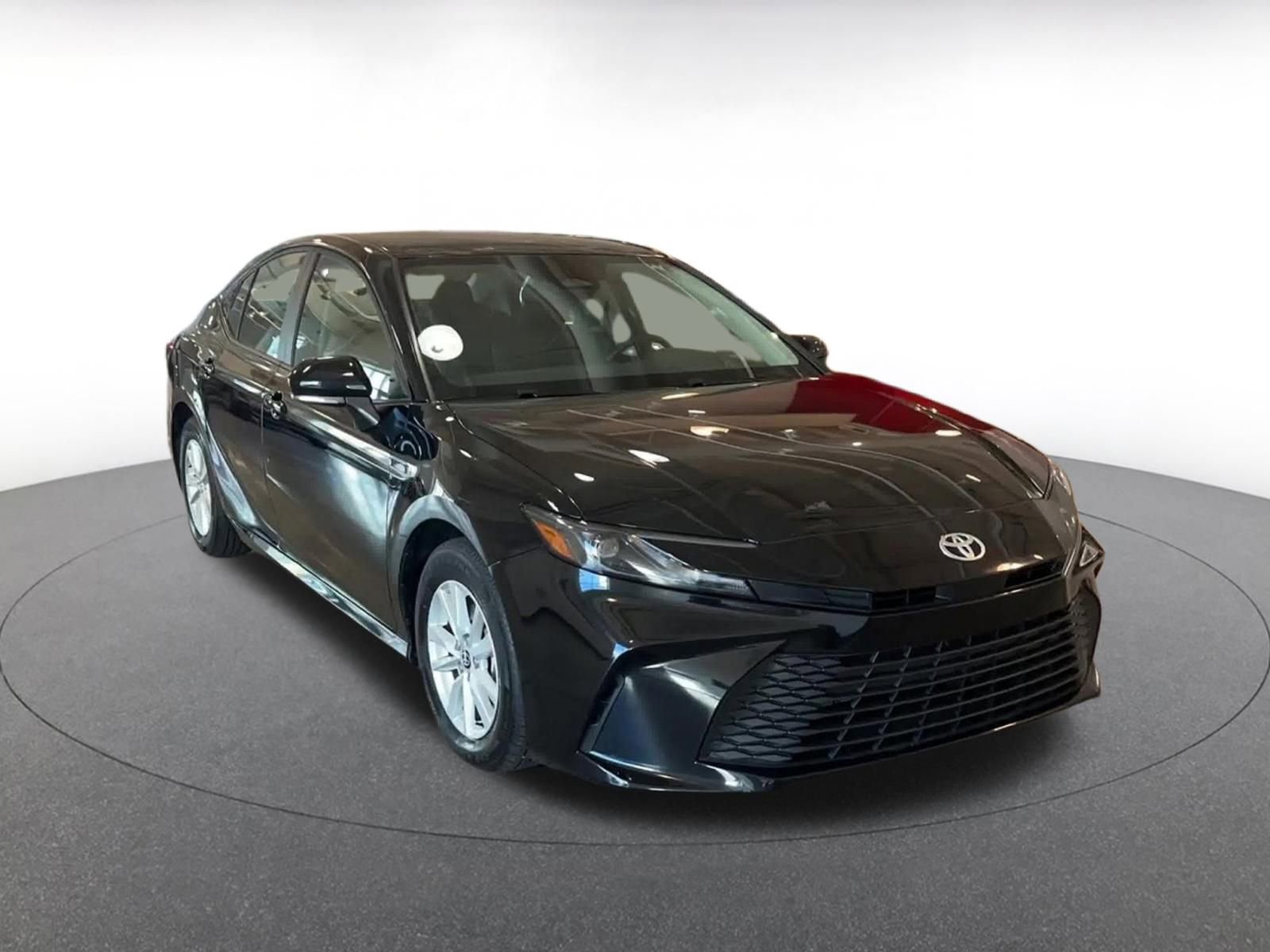 Thumbnail: 2025 Toyota Camry - 3