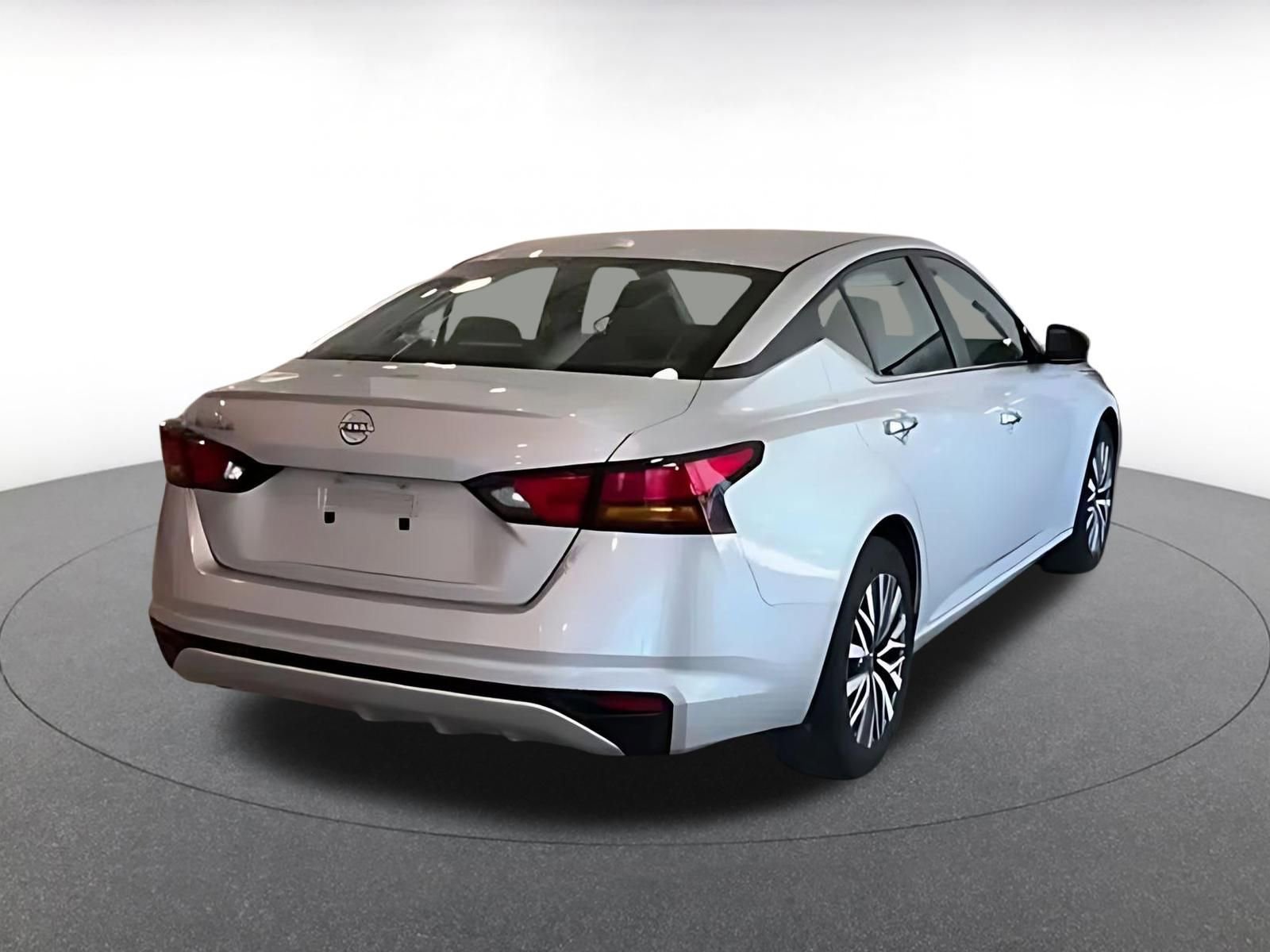 Thumbnail: 2025 Nissan Altima - 11