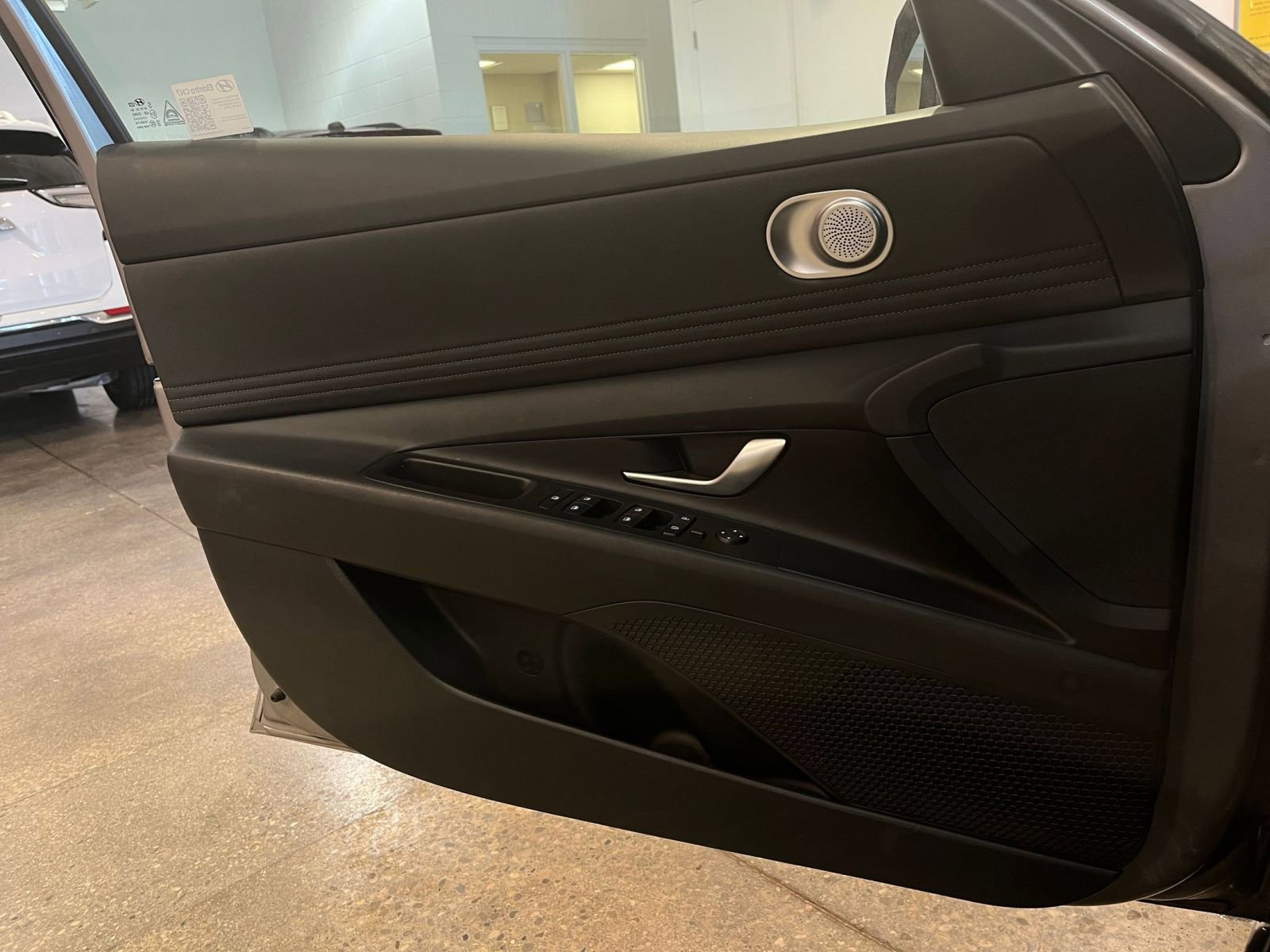 Thumbnail: 2025 Hyundai Elantra - 18