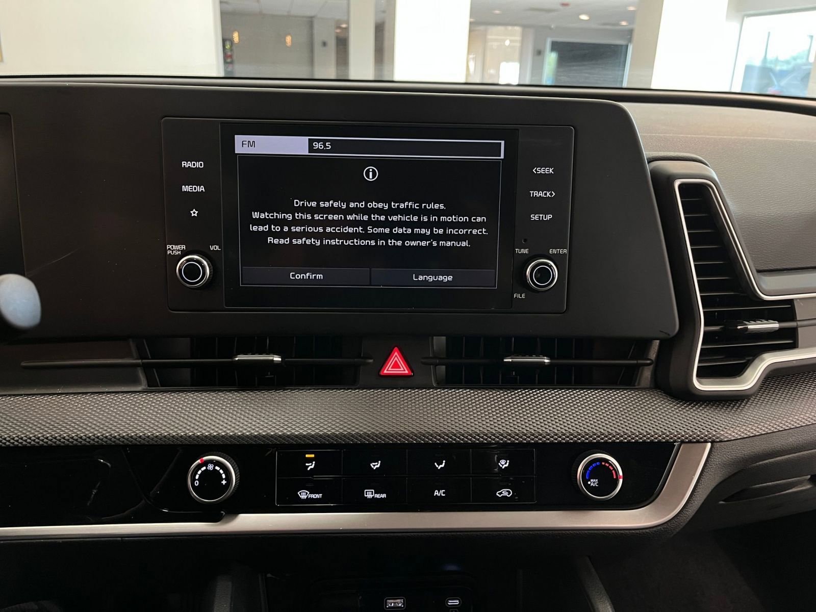 Thumbnail: 2025 Kia Sportage - 17