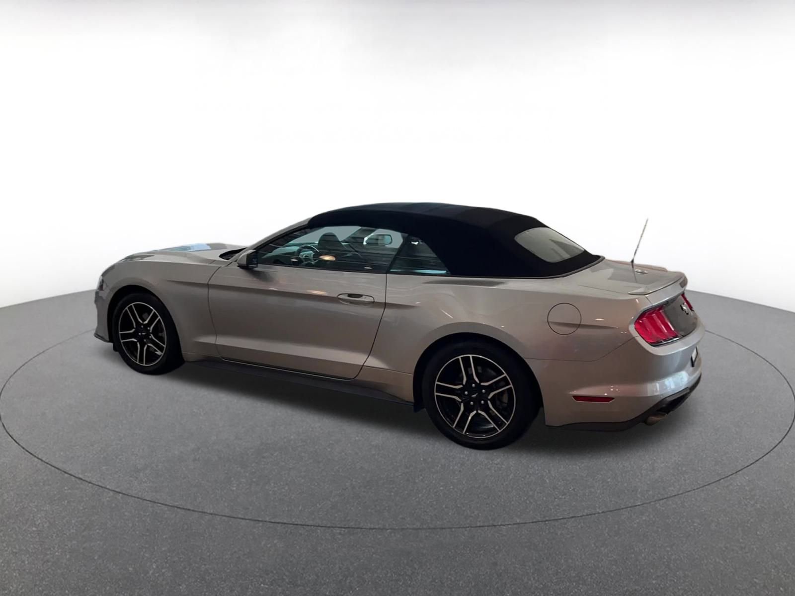Thumbnail: 2023 Ford Mustang - 10