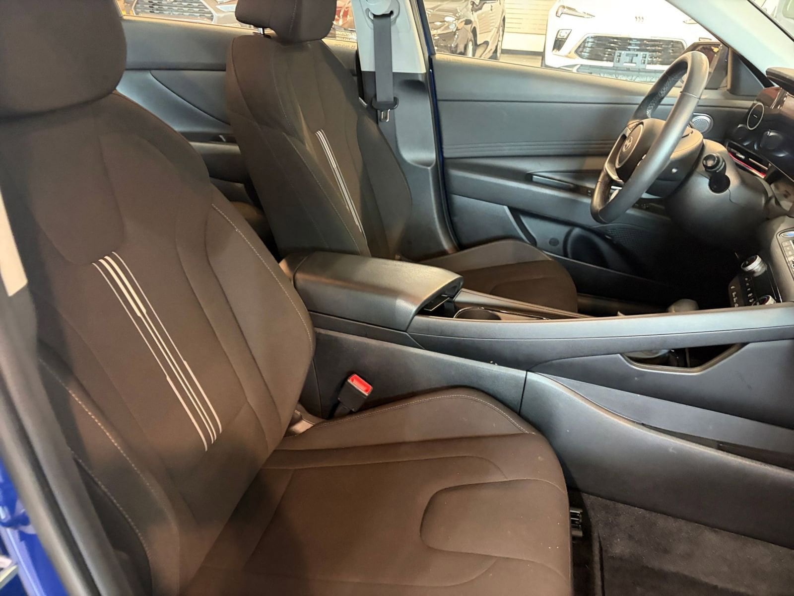 Thumbnail: 2025 Hyundai Elantra - 35