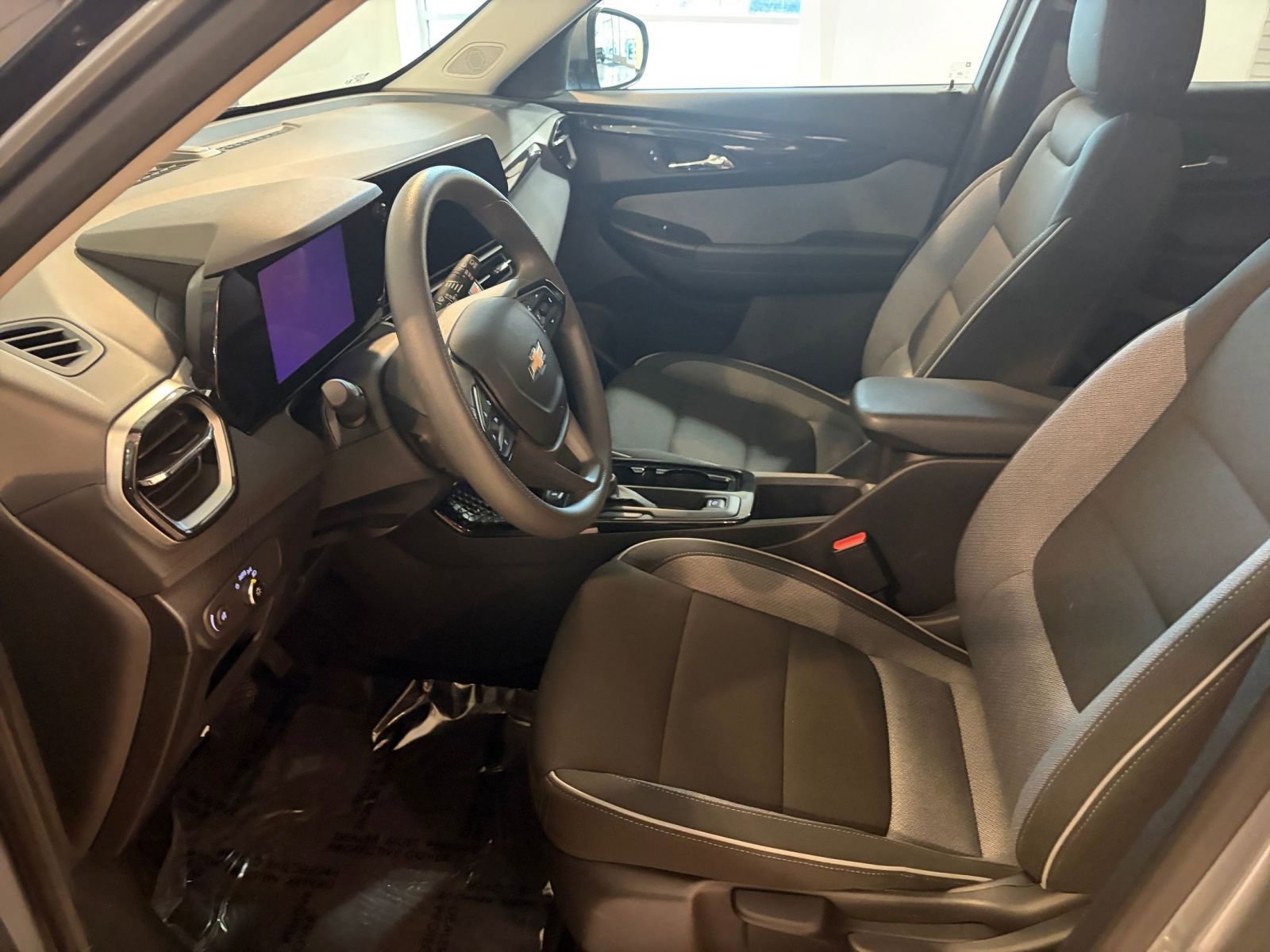 Thumbnail: 2025 Chevrolet TrailBlazer - 24