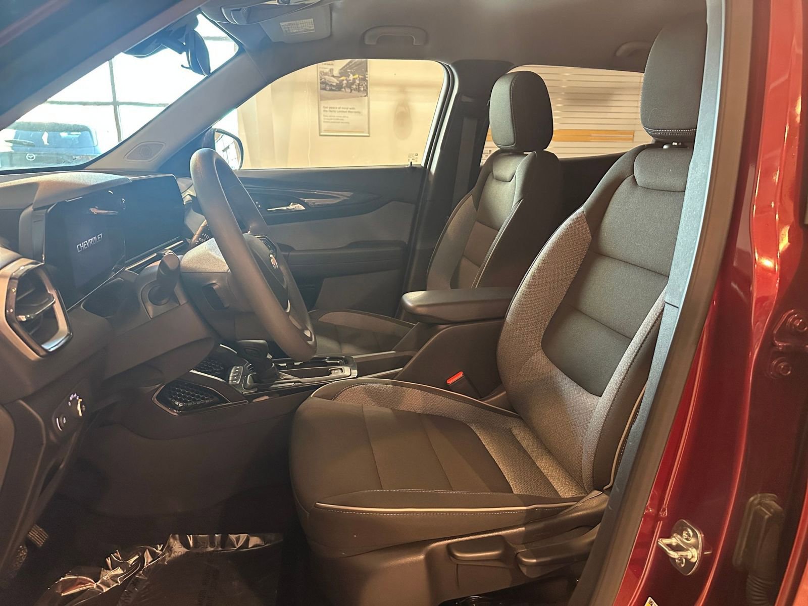 Thumbnail: 2025 Chevrolet TrailBlazer - 24