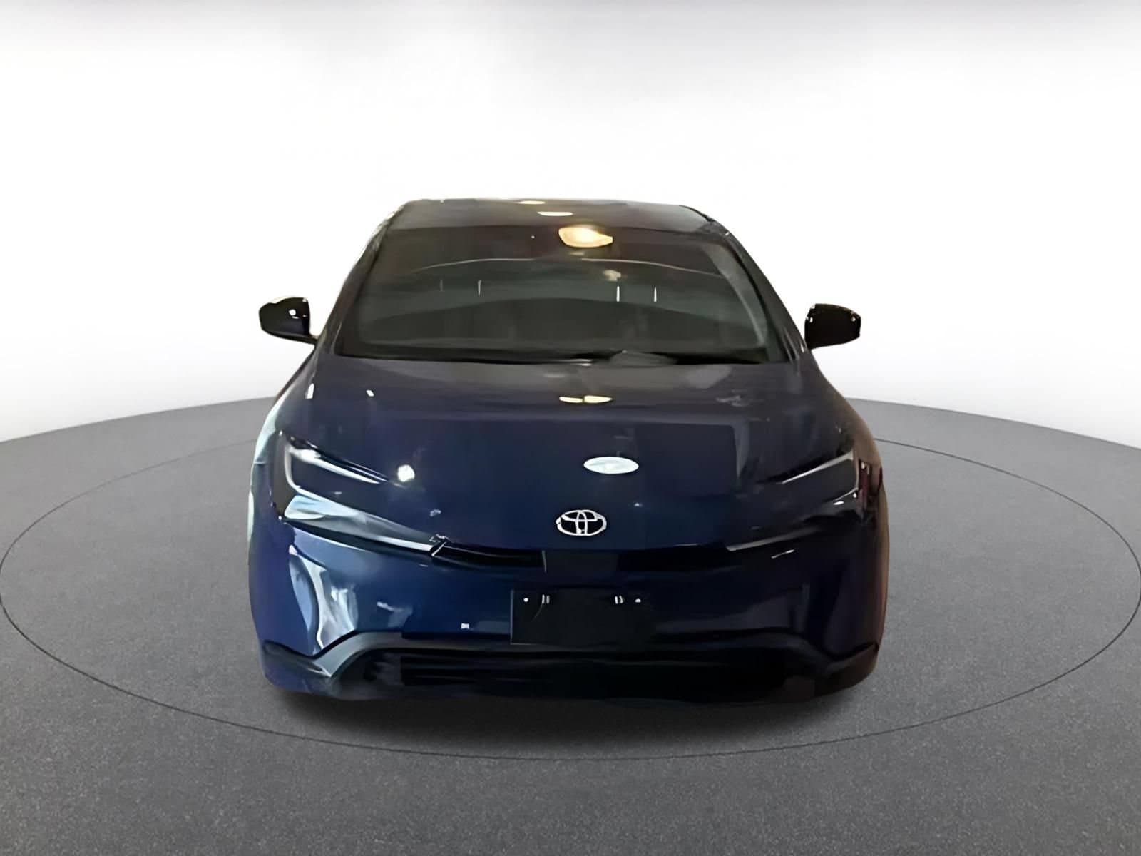 Thumbnail: 2025 Toyota Prius - 4