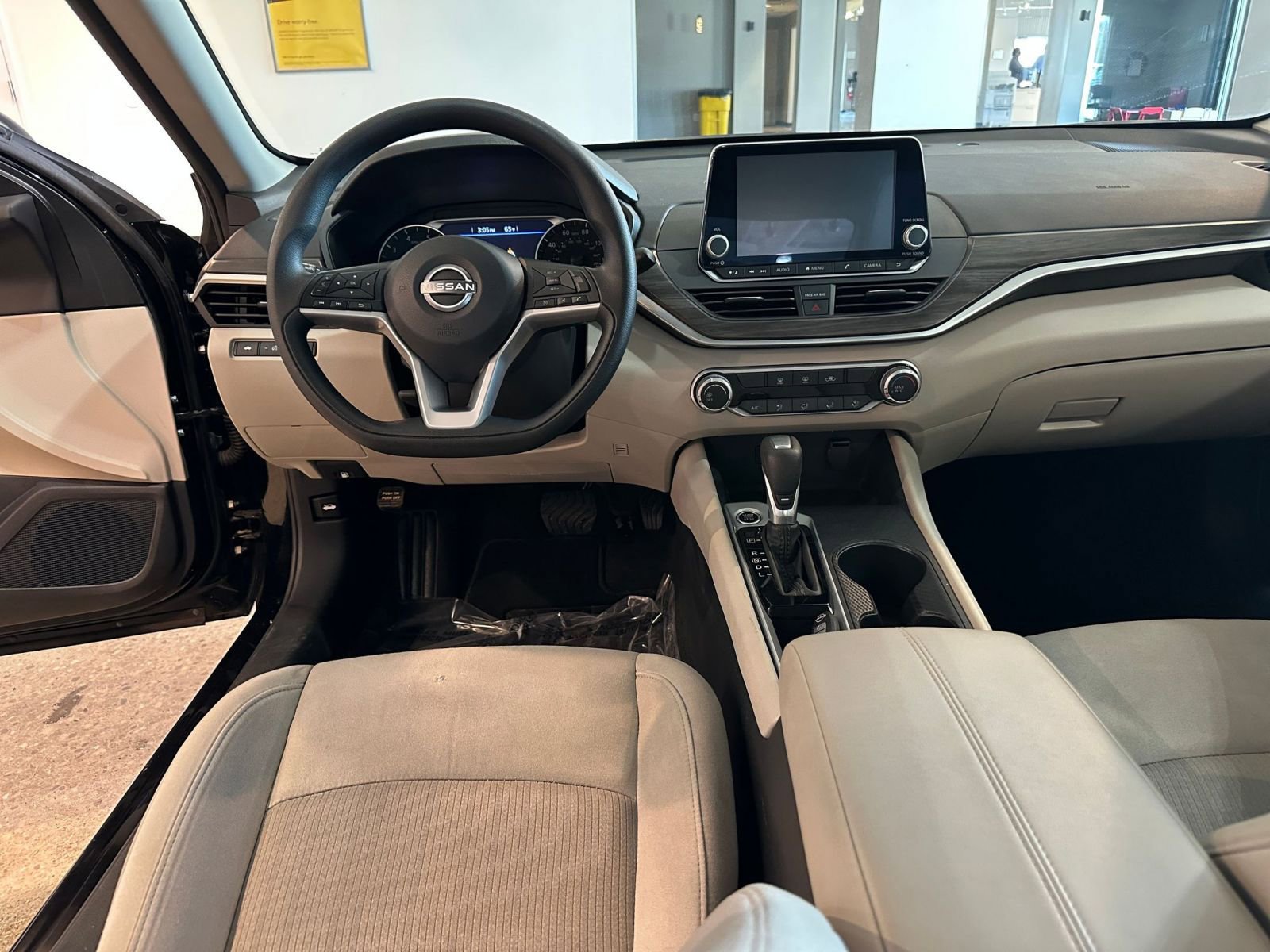 Thumbnail: 2025 Nissan Altima - 33