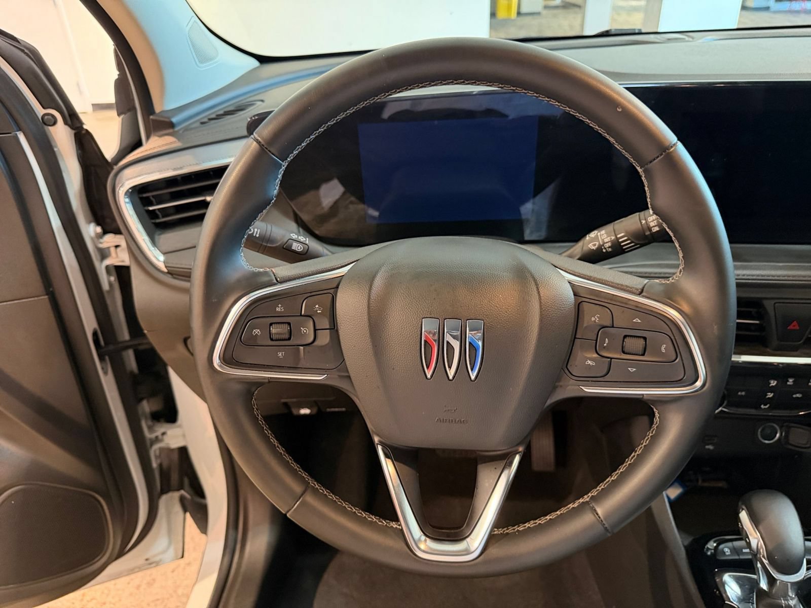 Thumbnail: 2025 Buick Encore GX - 27