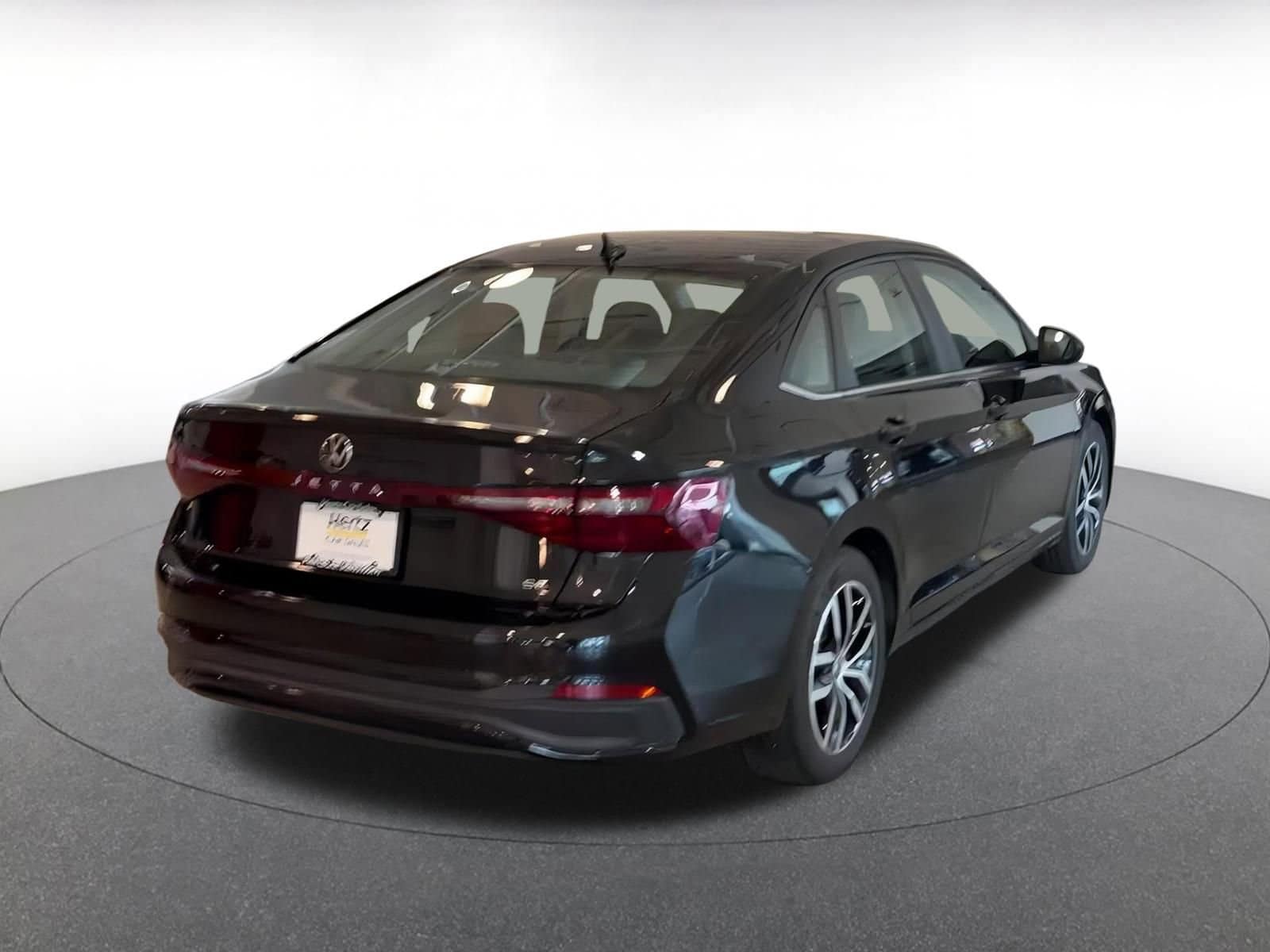 Thumbnail: 2025 Volkswagen Jetta - 14