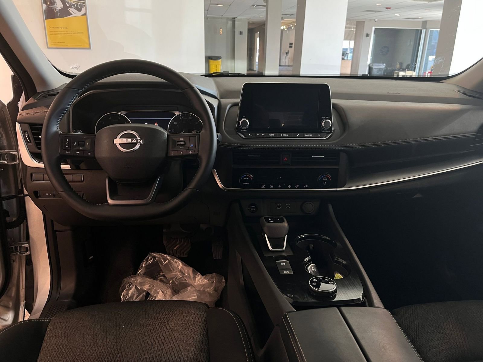 Thumbnail: 2025 Nissan Rogue - 35