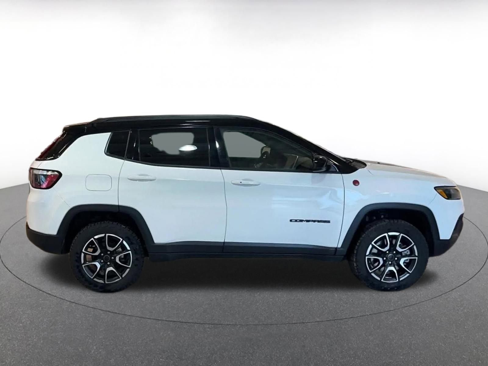 Thumbnail: 2025 Jeep Compass - 16