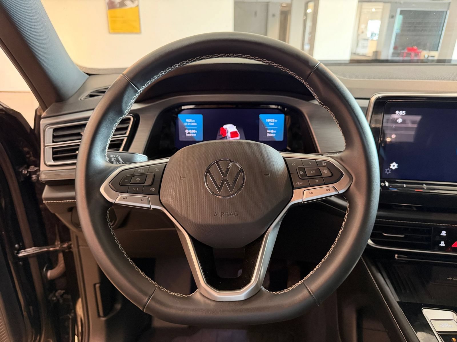 Thumbnail: 2026 Volkswagen Atlas - 28