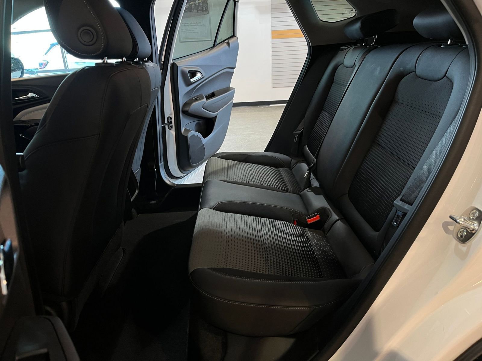 Thumbnail: 2025 Chevrolet Trax - 24