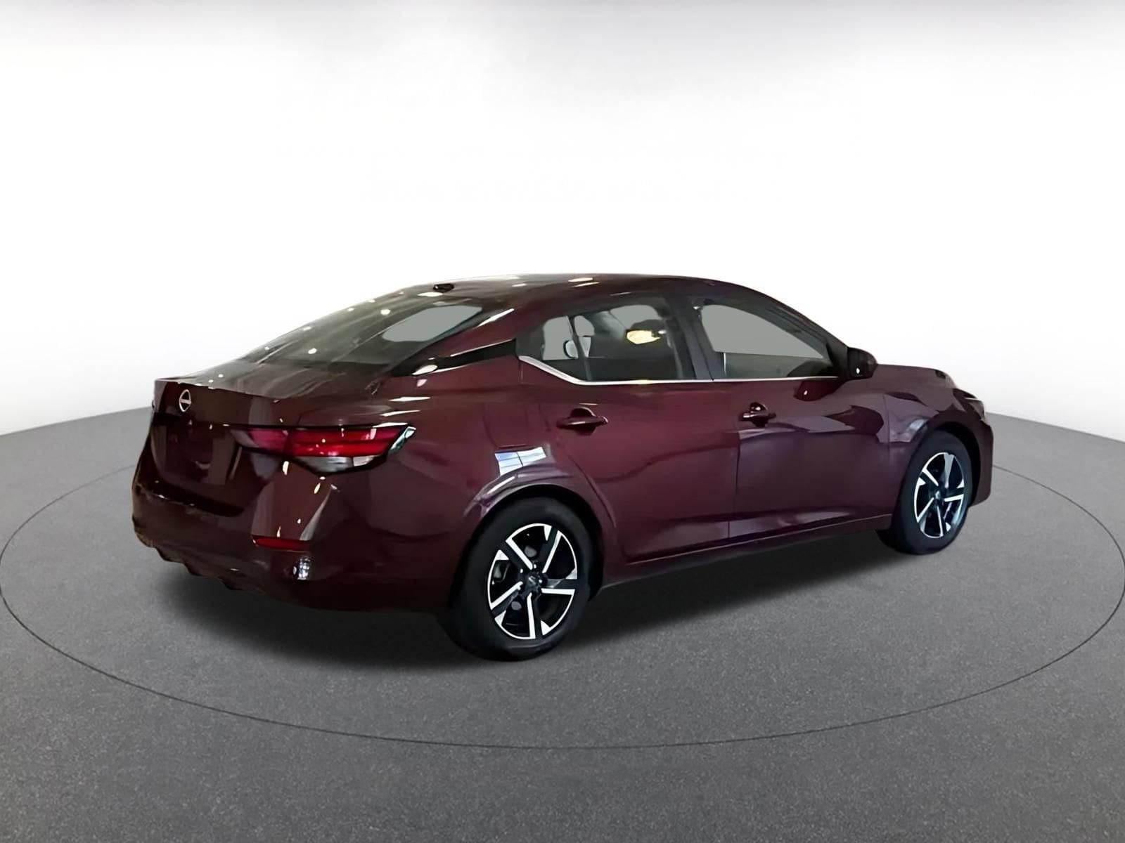 Thumbnail: 2025 Nissan Sentra - 10