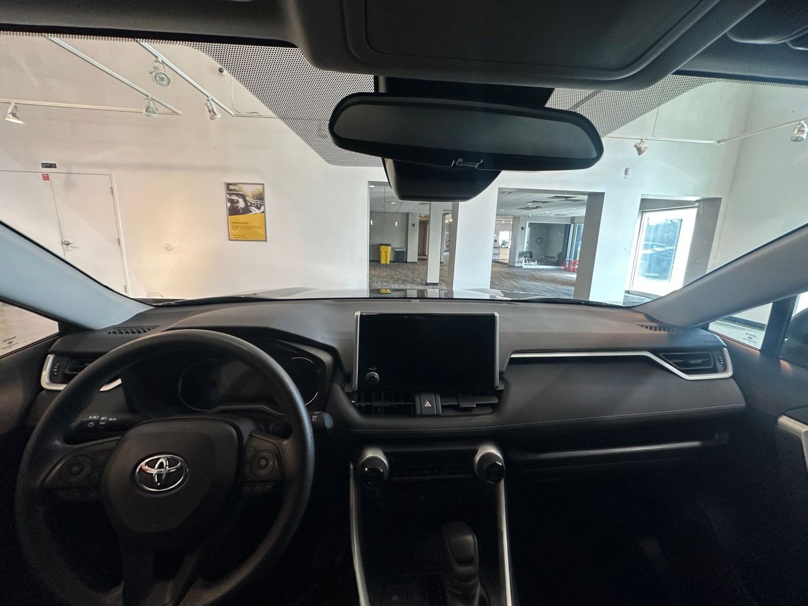 Thumbnail: 2025 Toyota RAV4 - 33