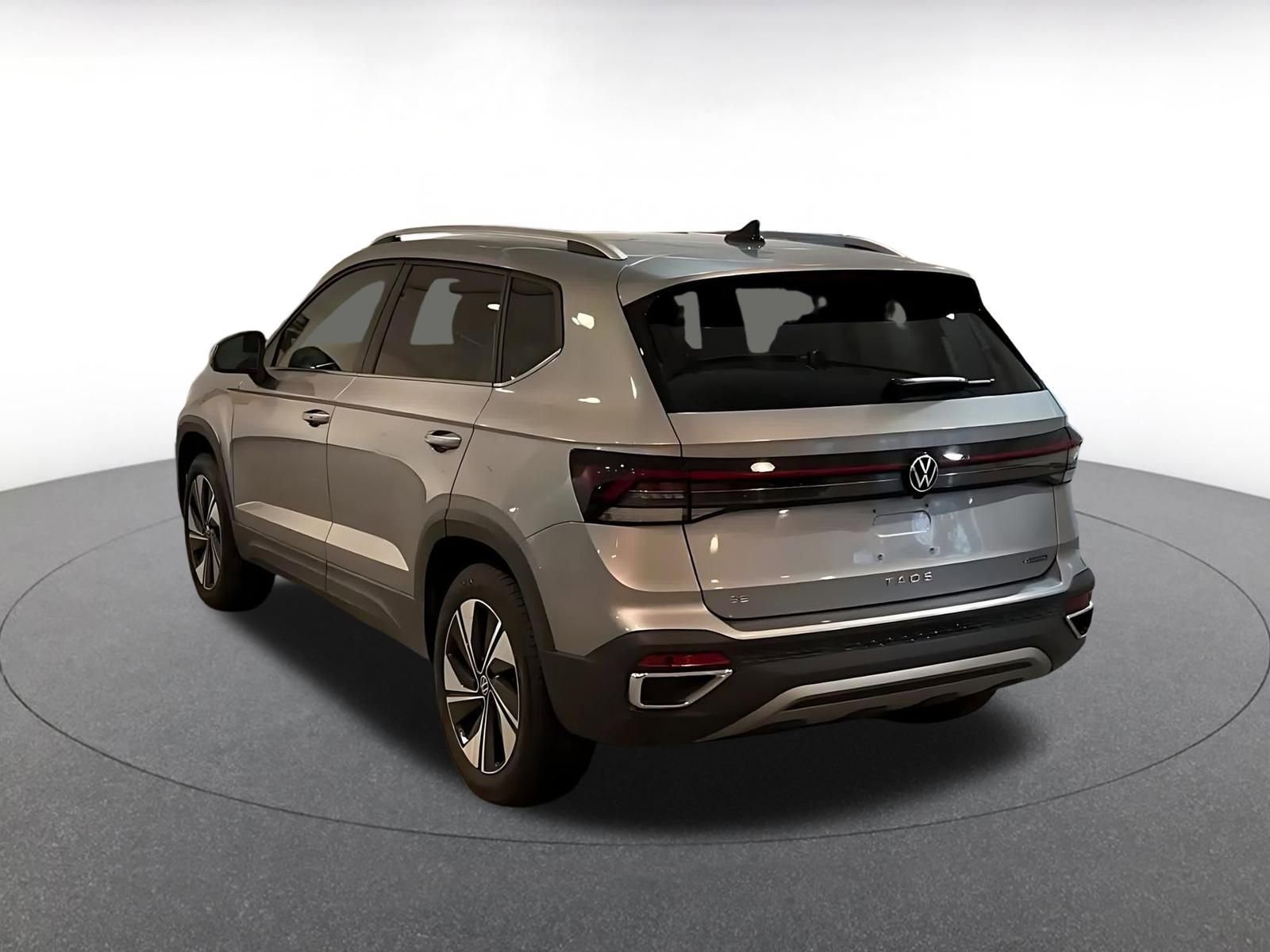 Thumbnail: 2025 Volkswagen Taos - 4