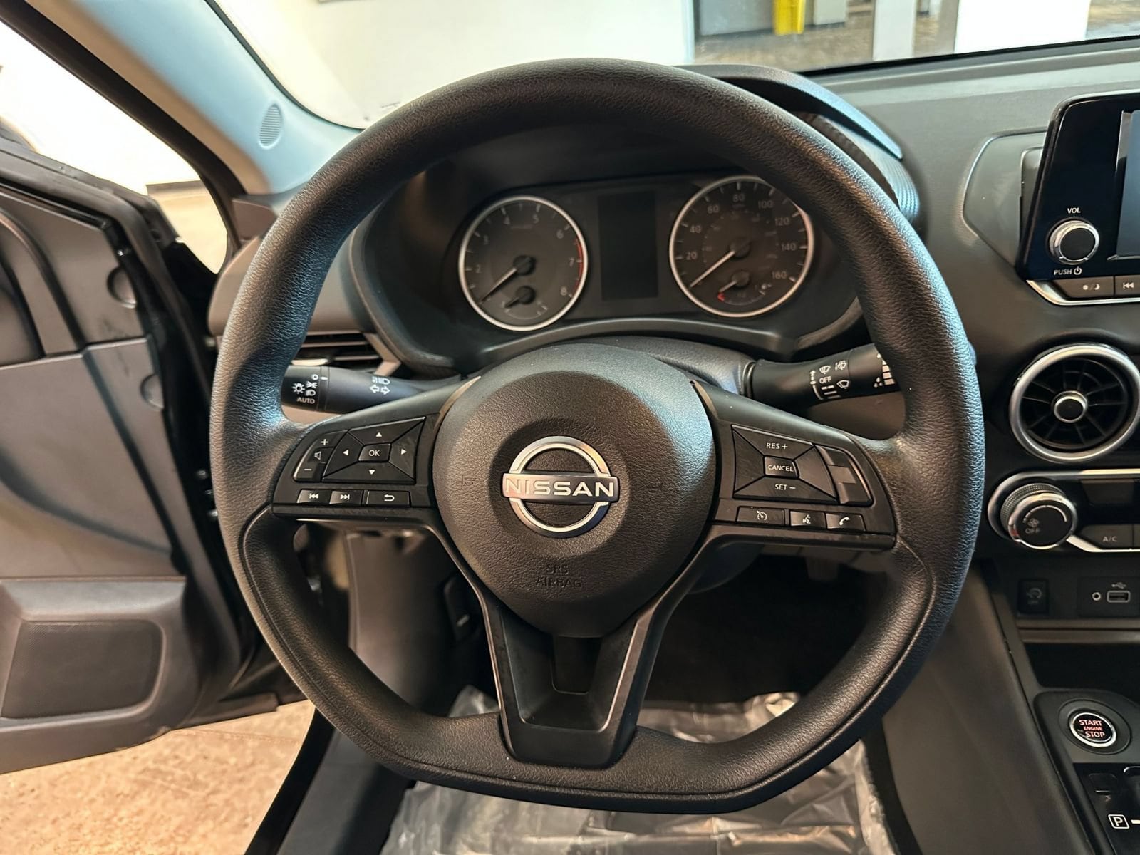 Thumbnail: 2025 Nissan Sentra - 27