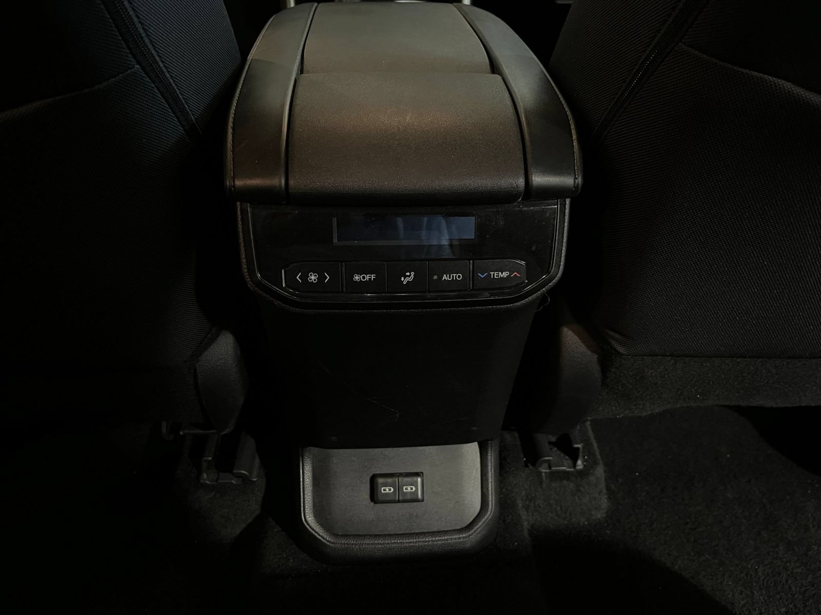 Thumbnail: 2025 Toyota Highlander - 24
