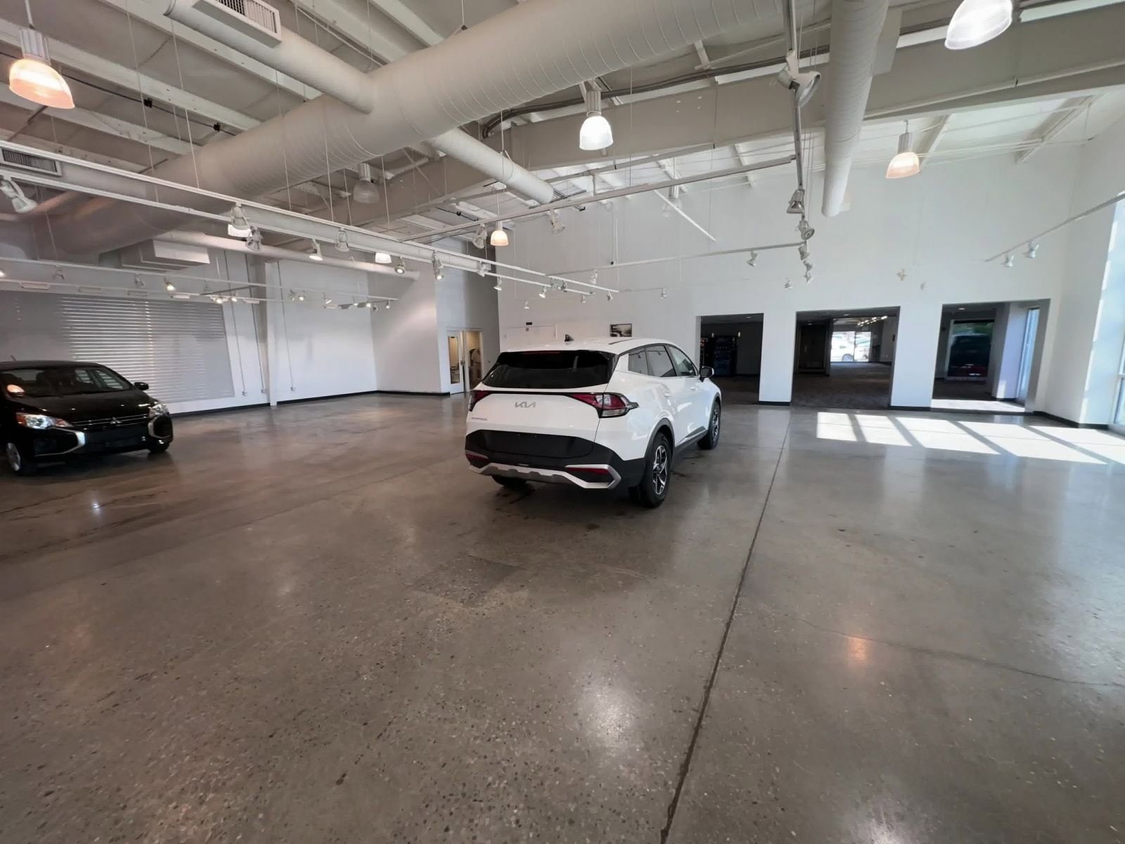 Thumbnail: 2025 Kia Sportage - 12