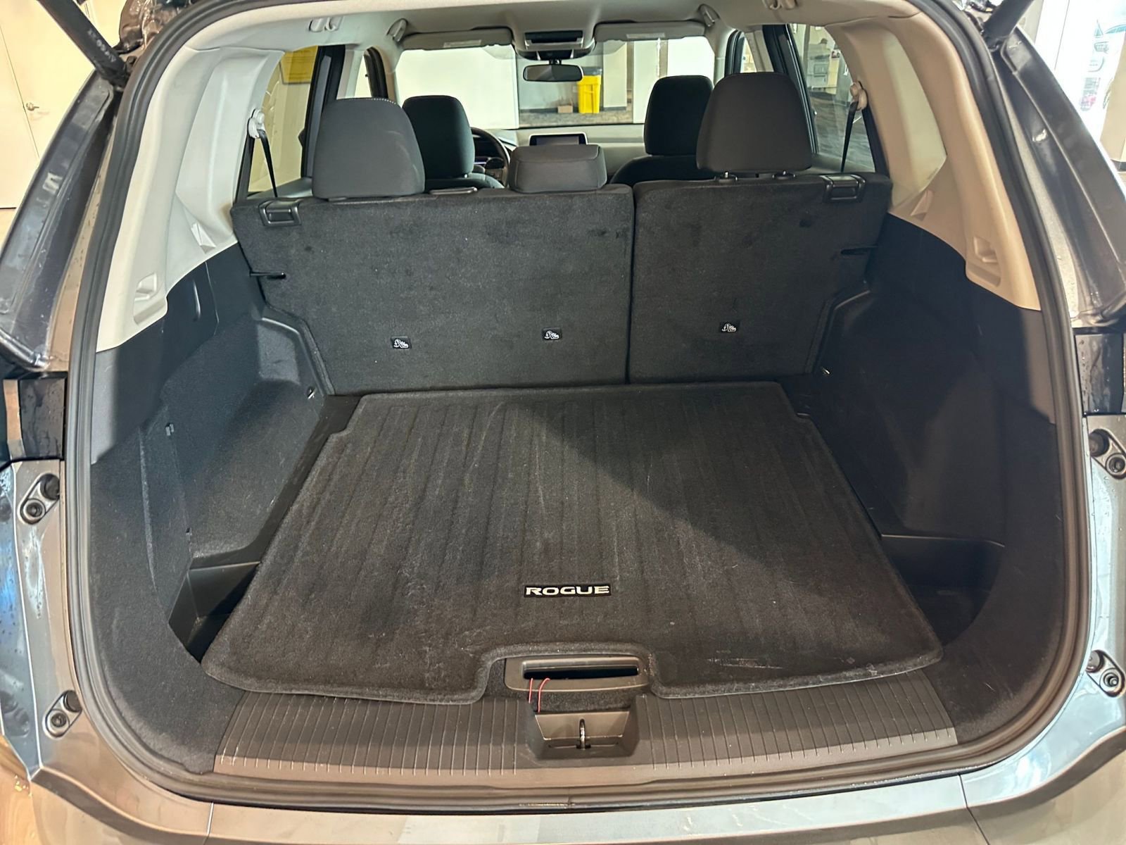 Thumbnail: 2025 Nissan Rogue - 32