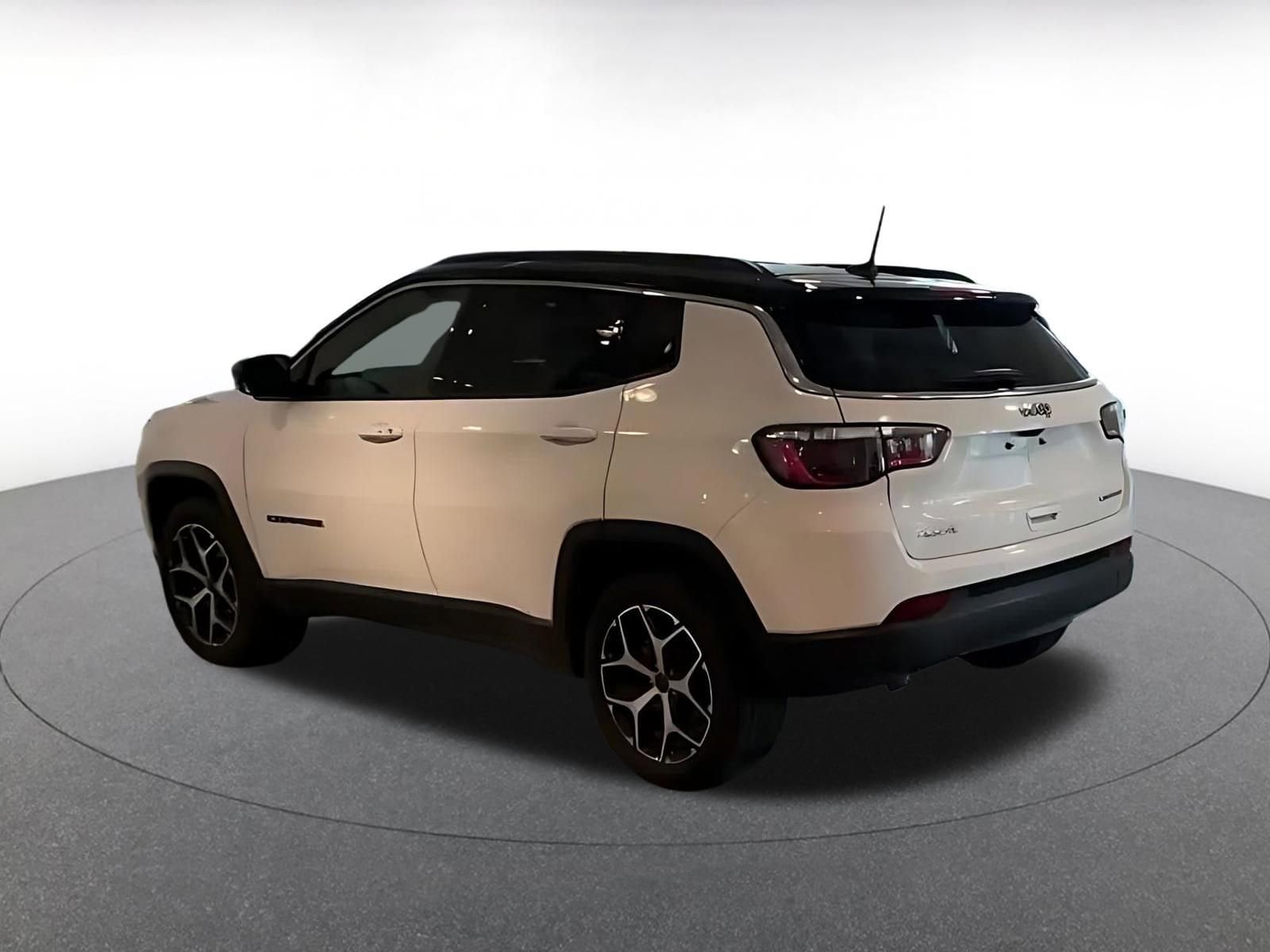 Thumbnail: 2025 Jeep Compass - 10
