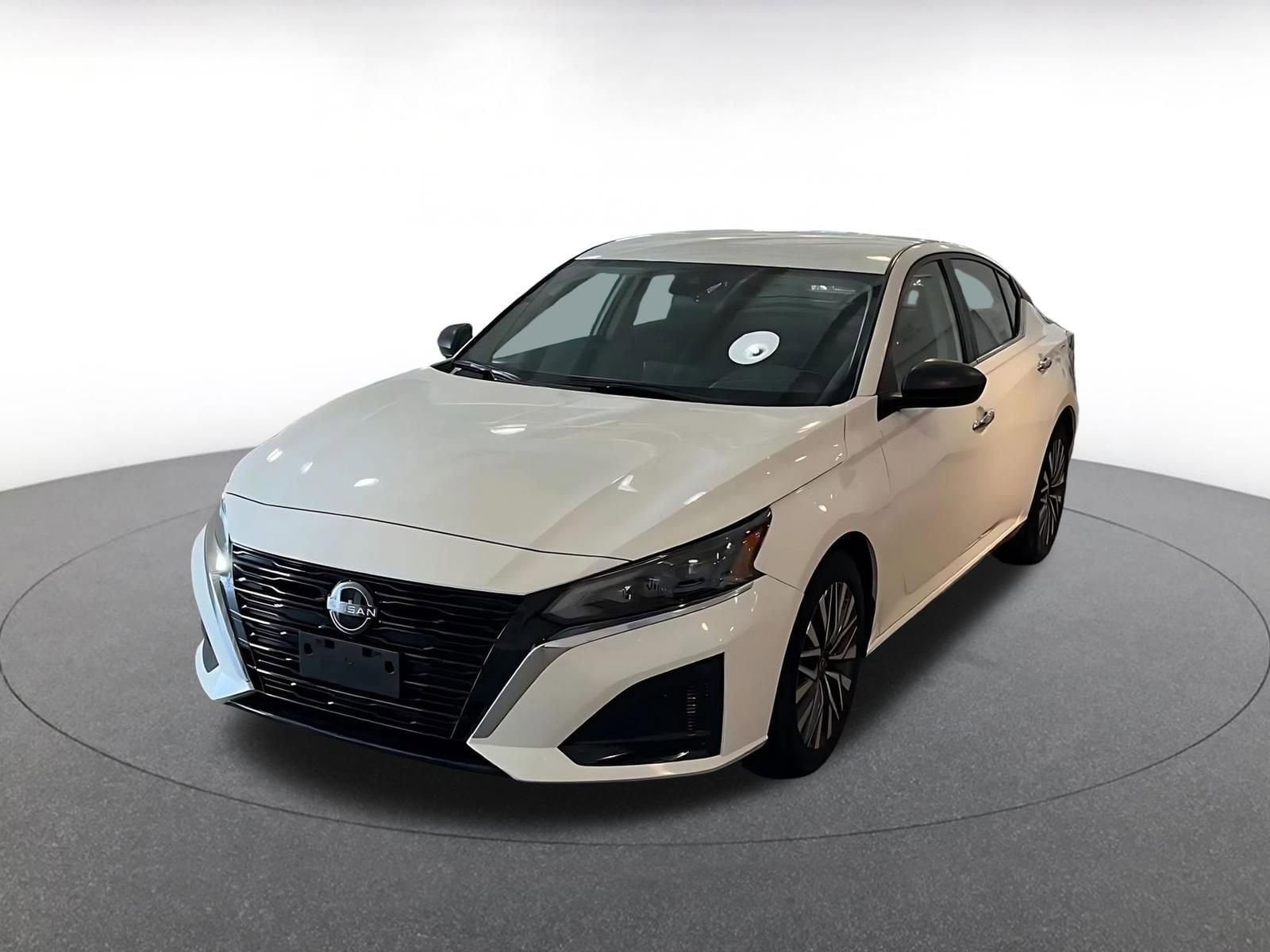 Thumbnail: 2025 Nissan Altima - 7