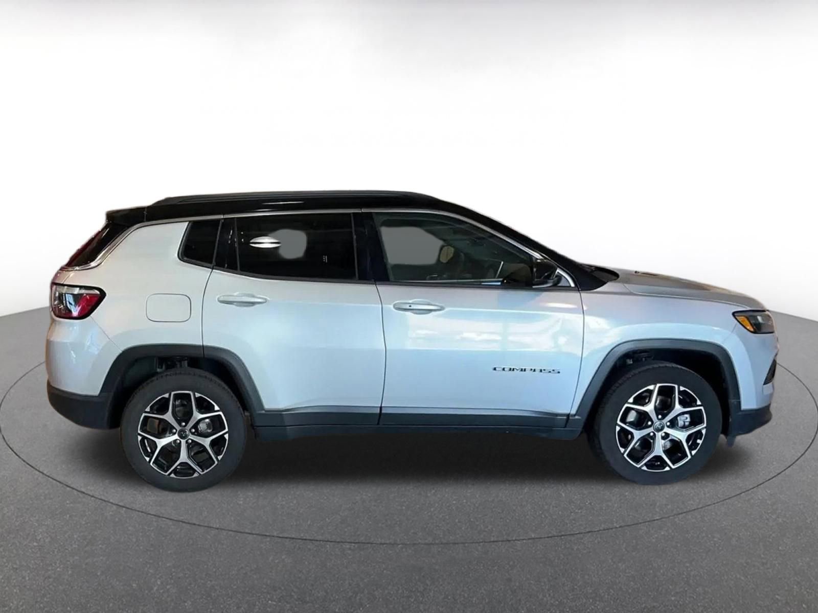Thumbnail: 2025 Jeep Compass - 16