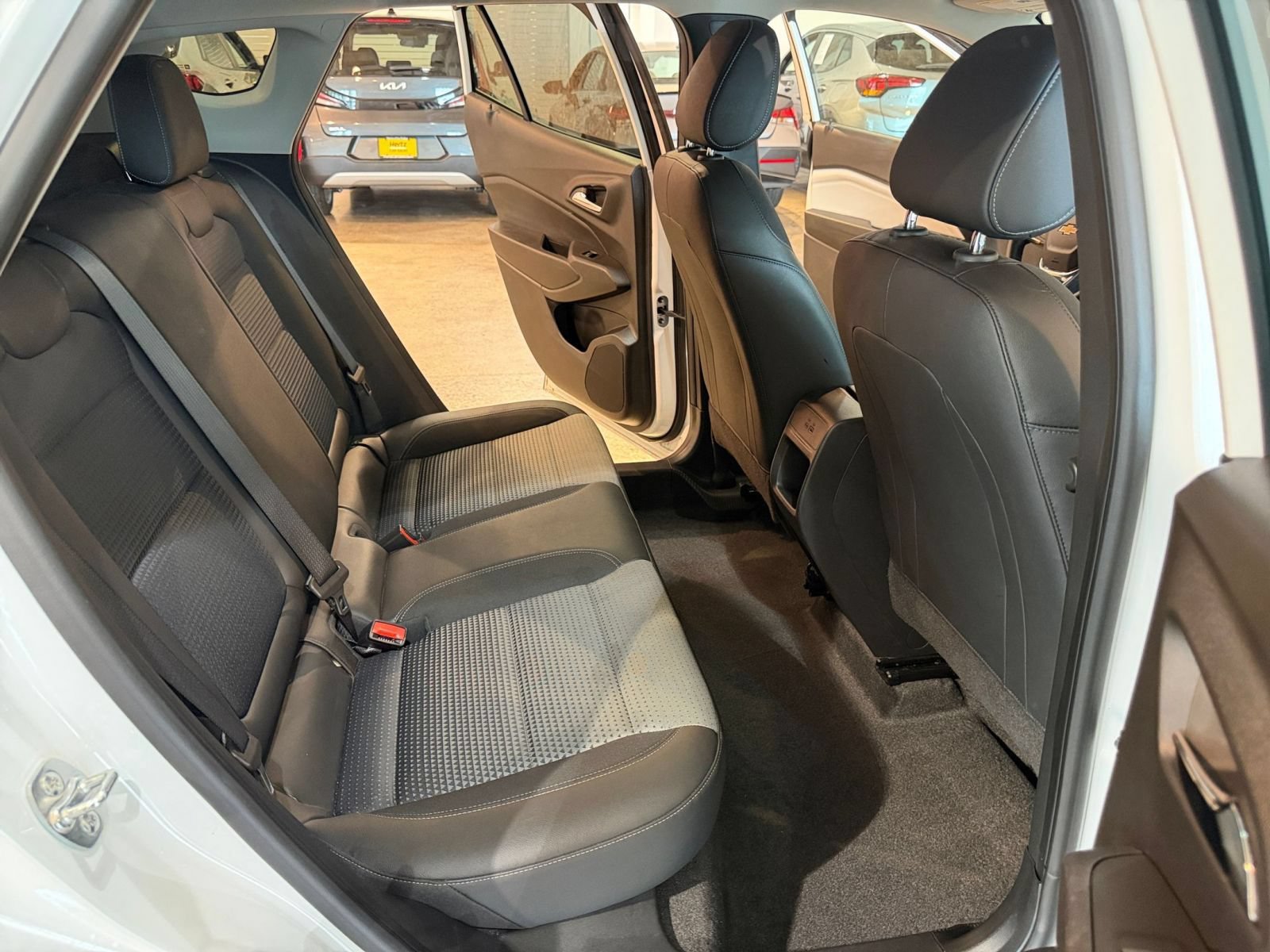 Thumbnail: 2025 Chevrolet Trax - 35