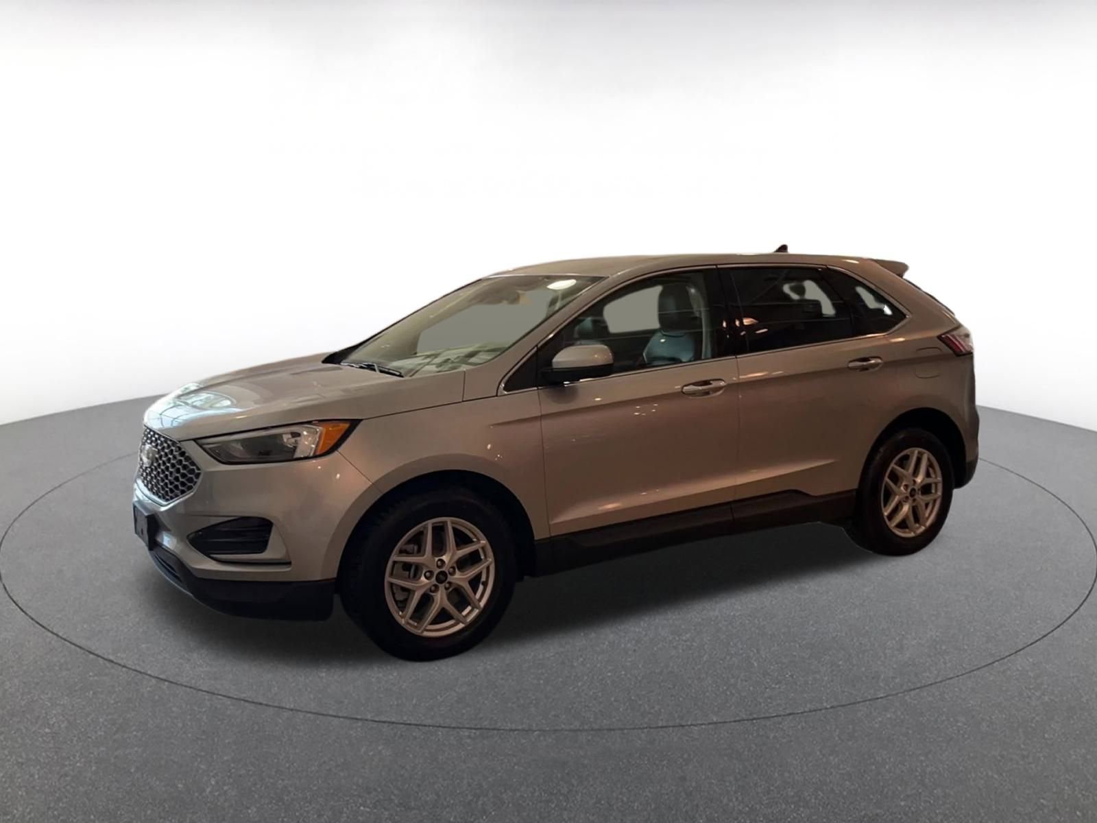 Thumbnail: 2023 Ford Edge - 8