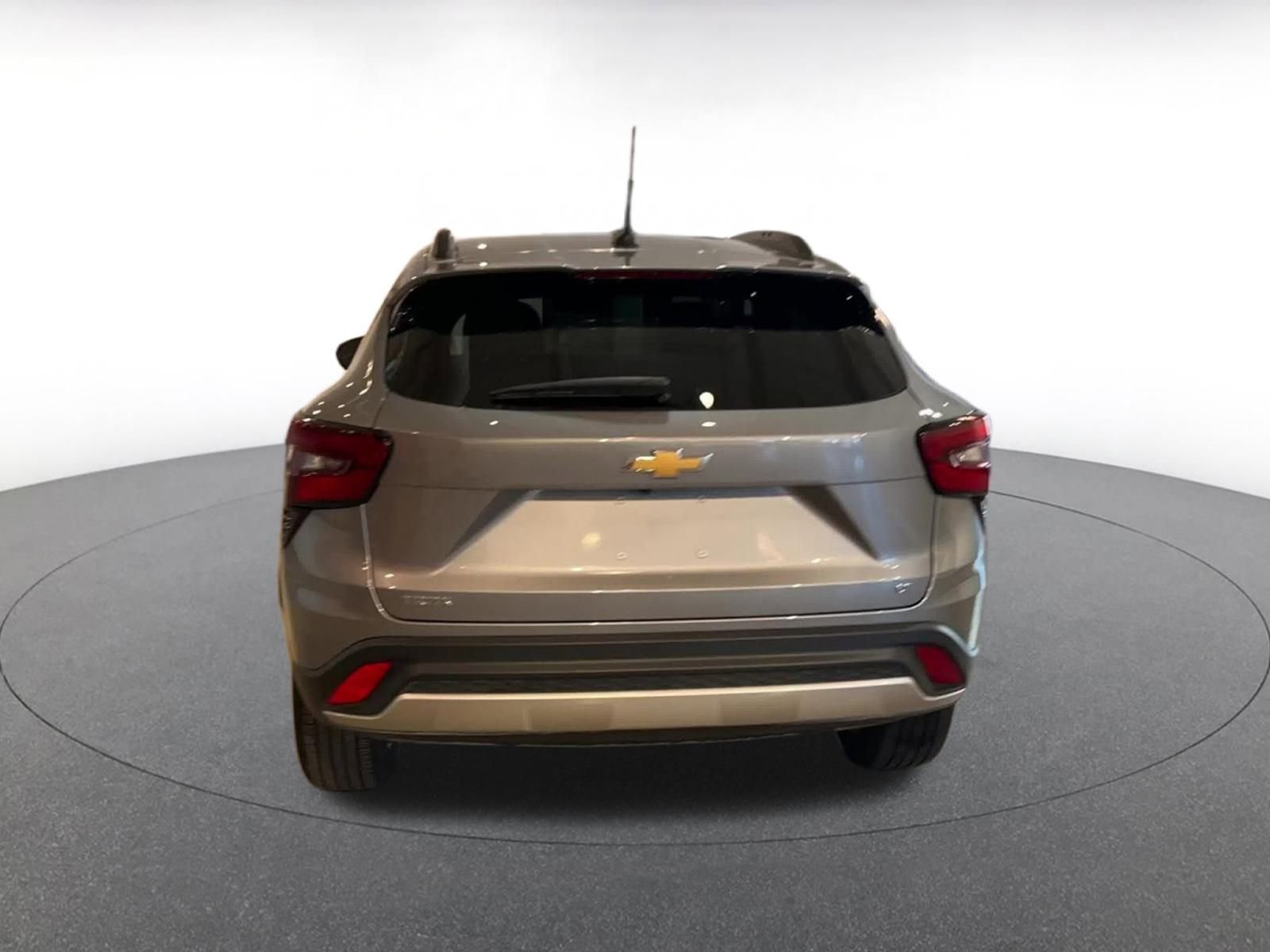 Thumbnail: 2025 Chevrolet Trax - 12