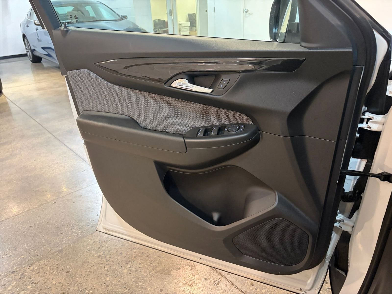 Thumbnail: 2025 Chevrolet TrailBlazer - 20