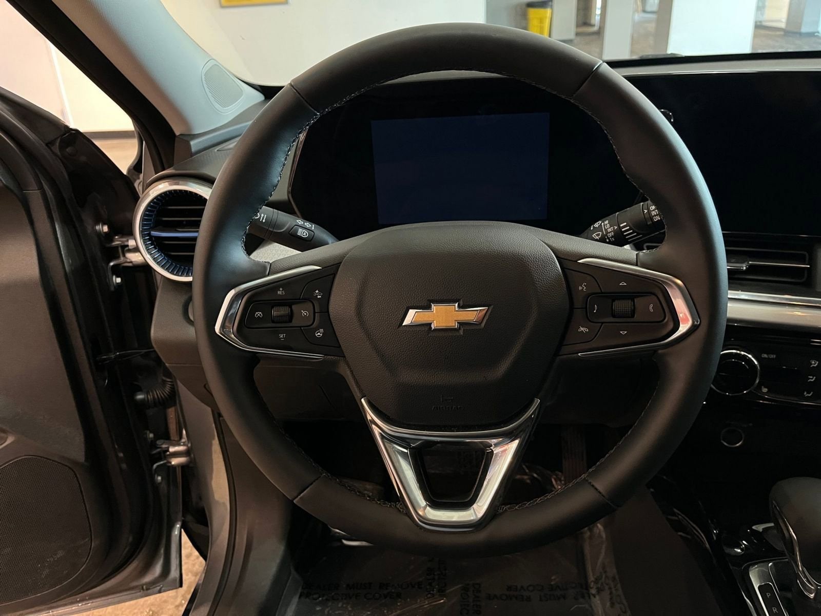 Thumbnail: 2025 Chevrolet Trax - 27